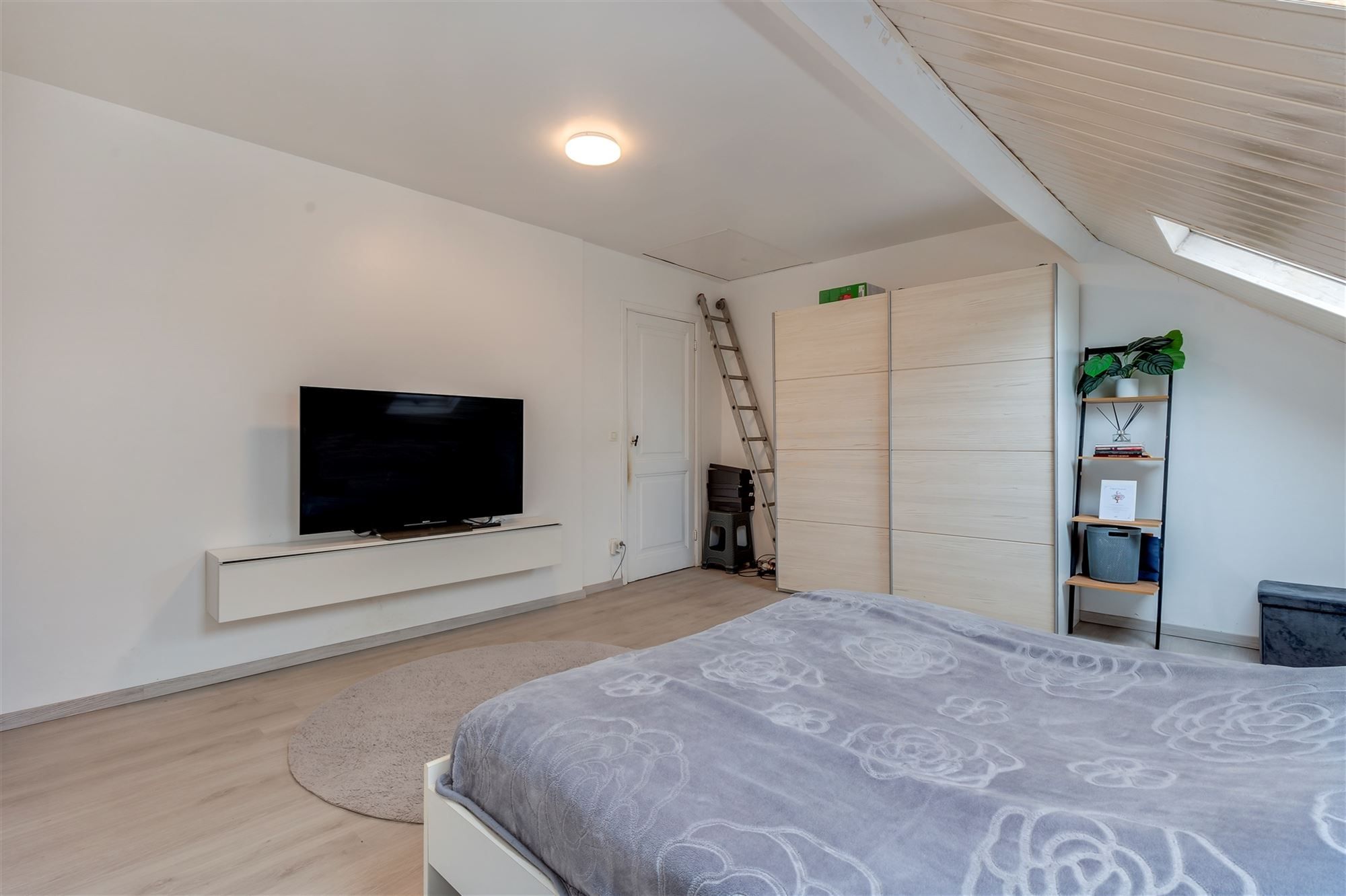 Ruime woning met 4/5 slpk en magazijn  foto 33