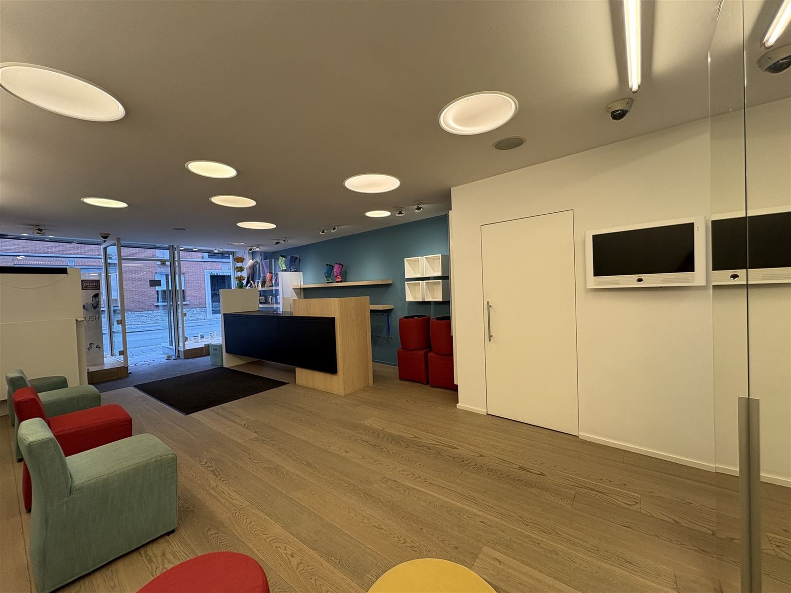 Handelspand te huur in centrum Oudenaarde. foto 5