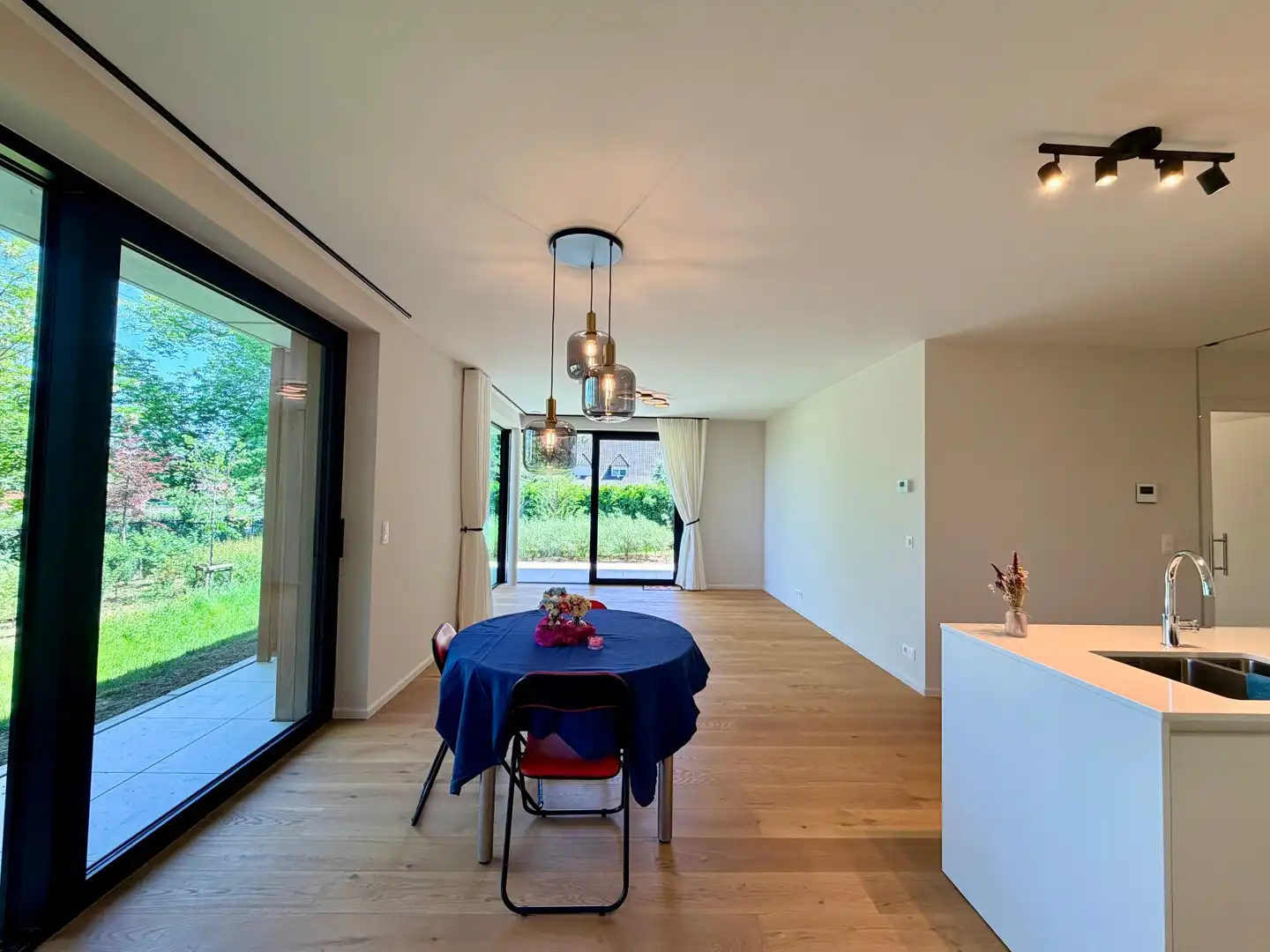 Modern appartement op toplocatie in Rumbeke! foto 5