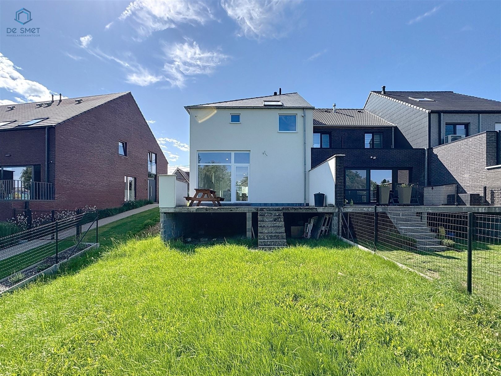 PRACHTIGE BEN-NIEUWBOUWWONING MET 3 SLPK, DRESSING, INBOUWKASTEN & TUIN ZARLARDINGE foto 14