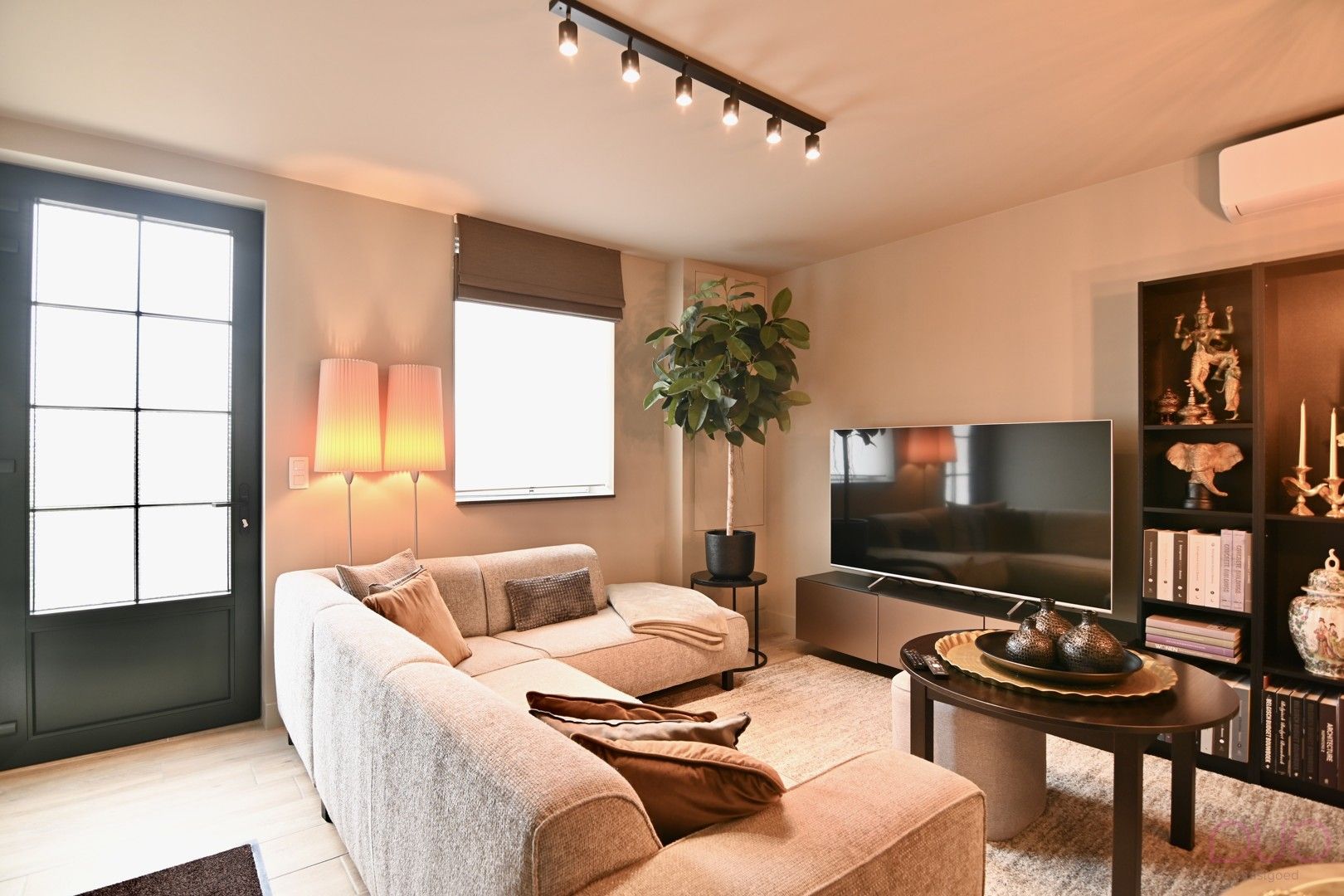 Instapklare, volledig gerenoveerde designwoning – inclusief inboedel aan meerprijs foto 4