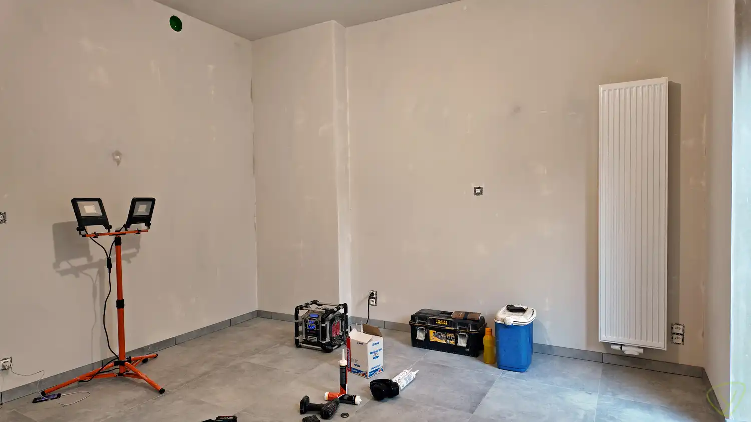 Gerenoveerde woning met centrale ligging te Eeklo! foto 2