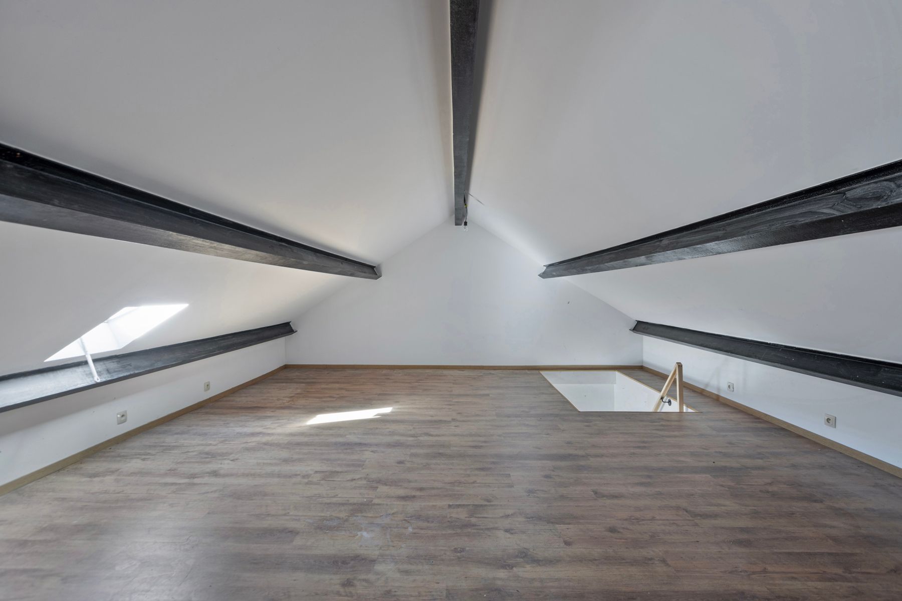 Een karaktervolle woning met veel potentieel . foto 33