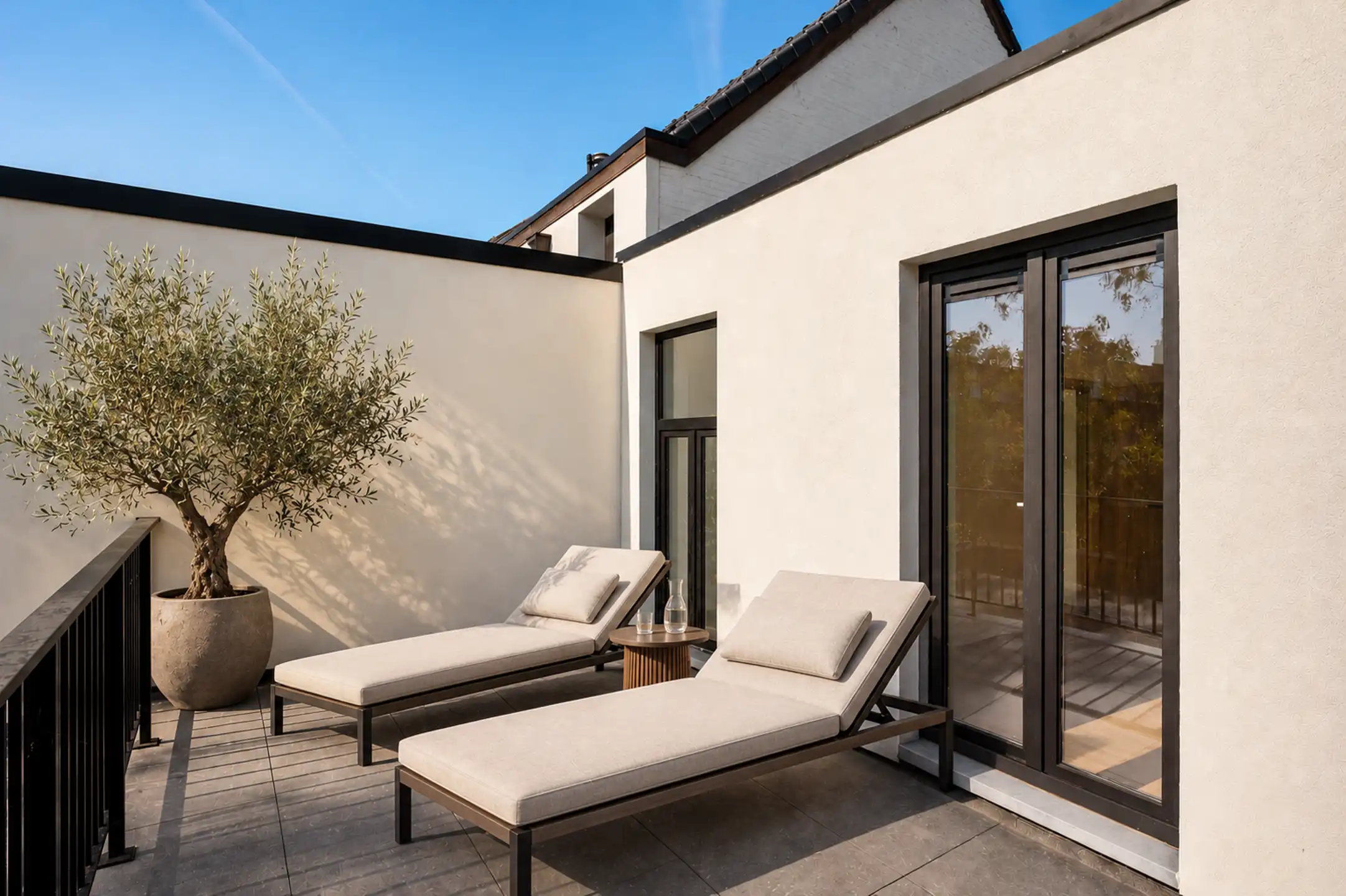 Volledig gerenoveerde en instapklare woning met zonnige tuin te Brasschaat! foto 21