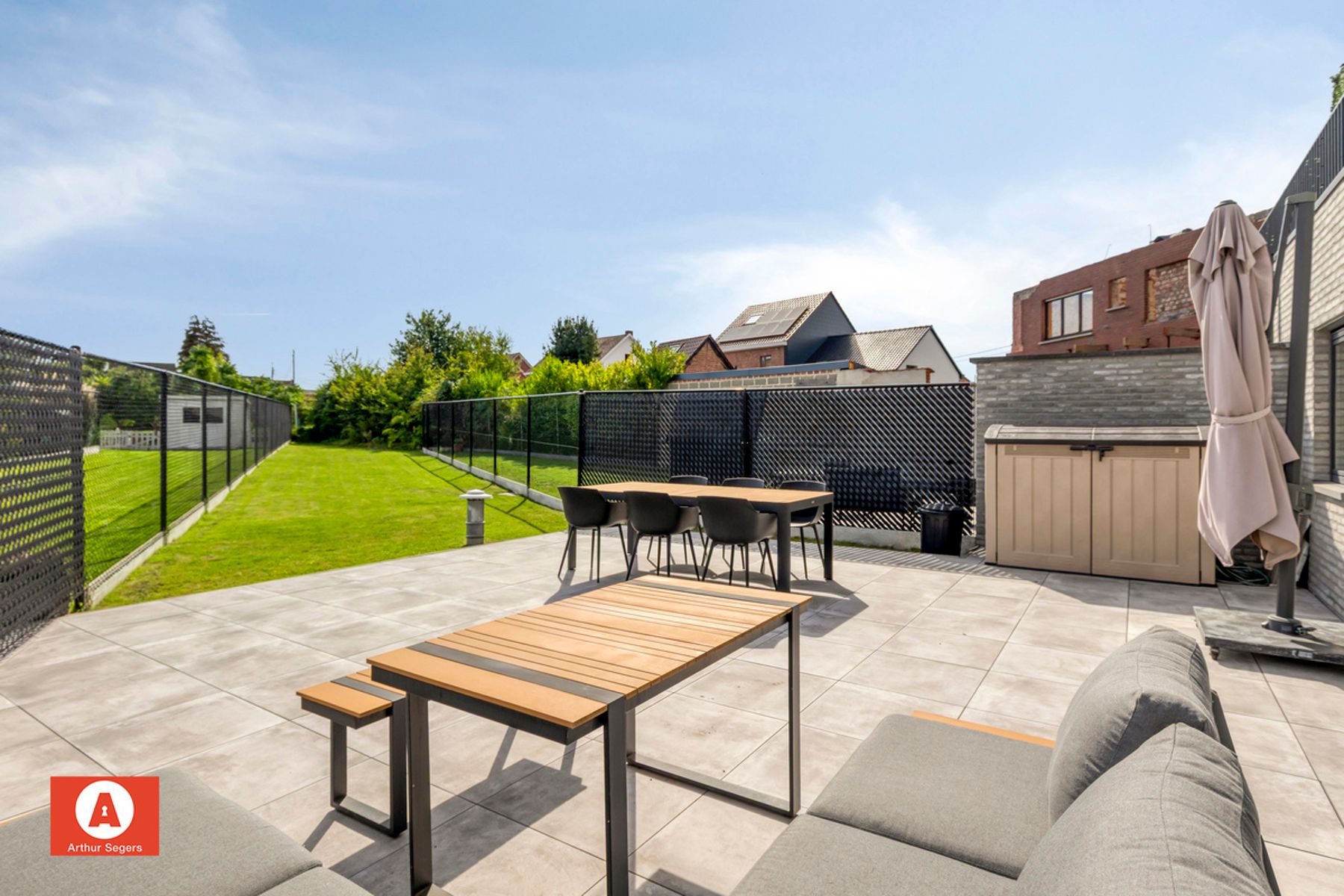 Gelijkvloers appartement met tuin (Z) en 2 staanplaatsen foto 3