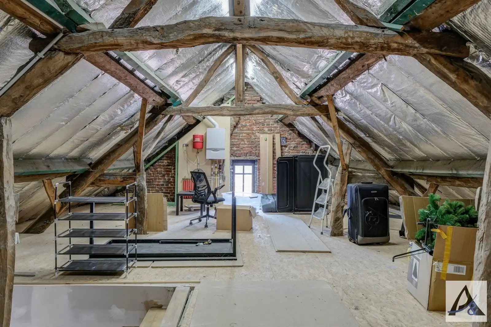 Totaal gerenoveerde, instapklare gezinswoning te koop in het hart van Munsterbilzen! foto 28