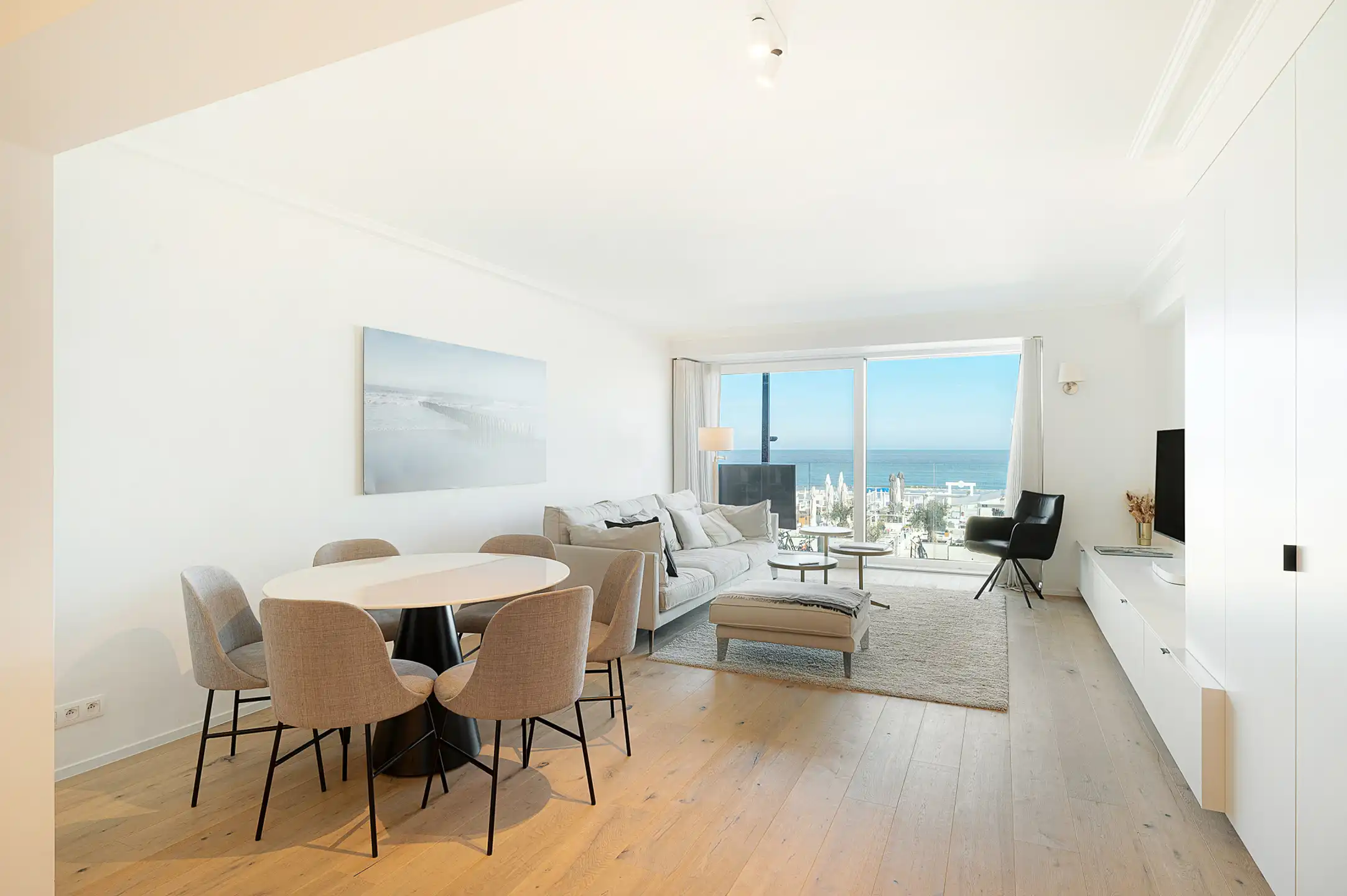 Stijlvol gerenoveerd appartement met frontaal zeezicht   foto 6