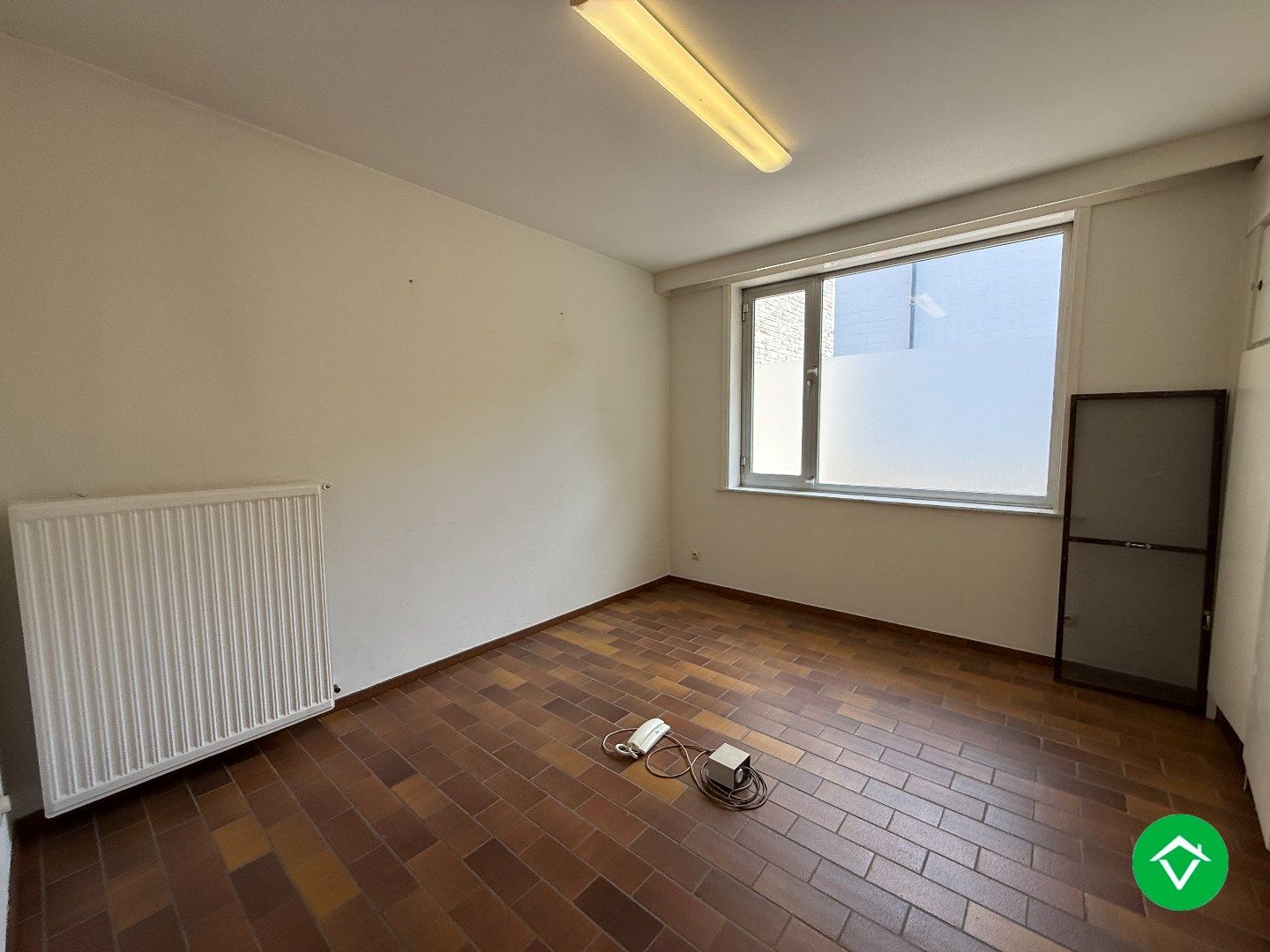Gelijkvloers appartement met 2 slaapkamers in het centrum van Roeselare foto 8