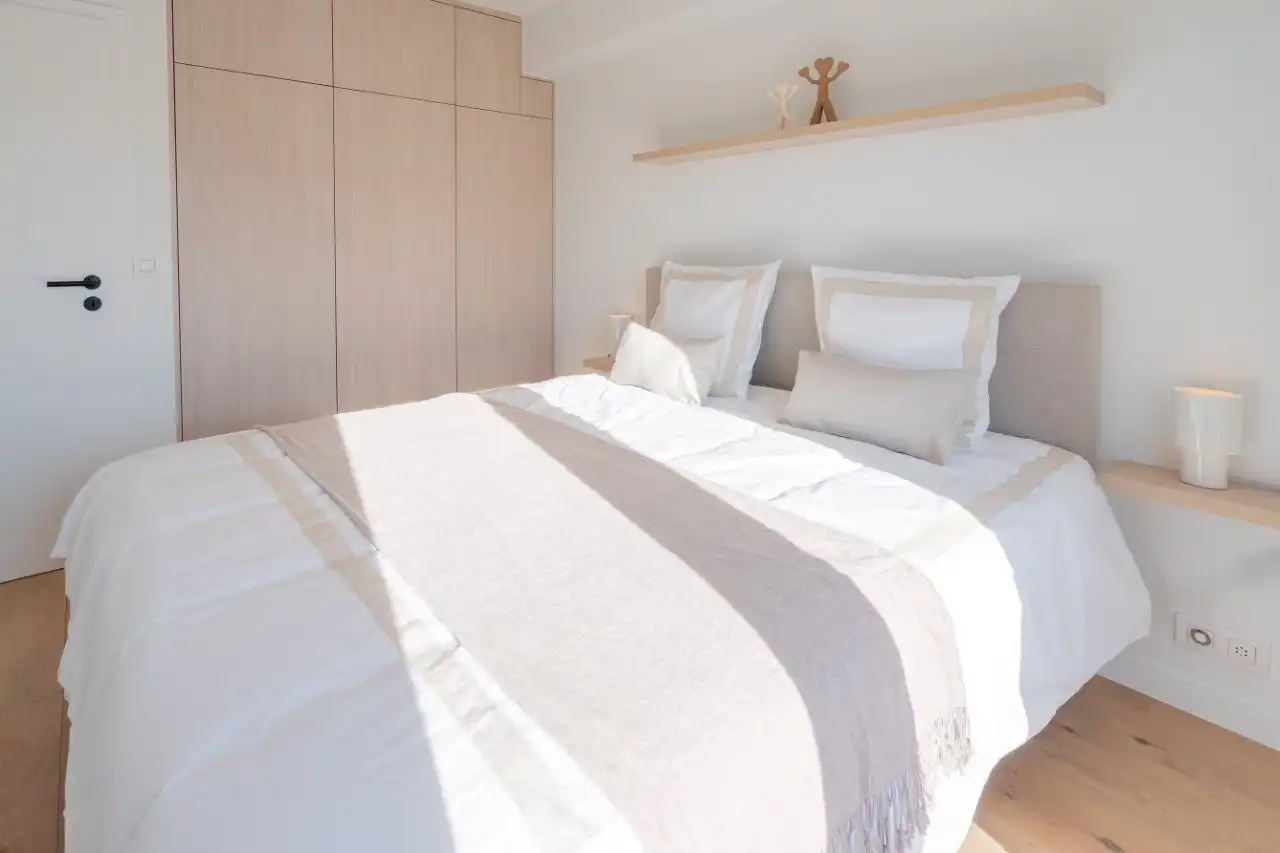 Volledig gerenoveerd, lichtrijk appartement gelegen in een kleine residentie. foto 23