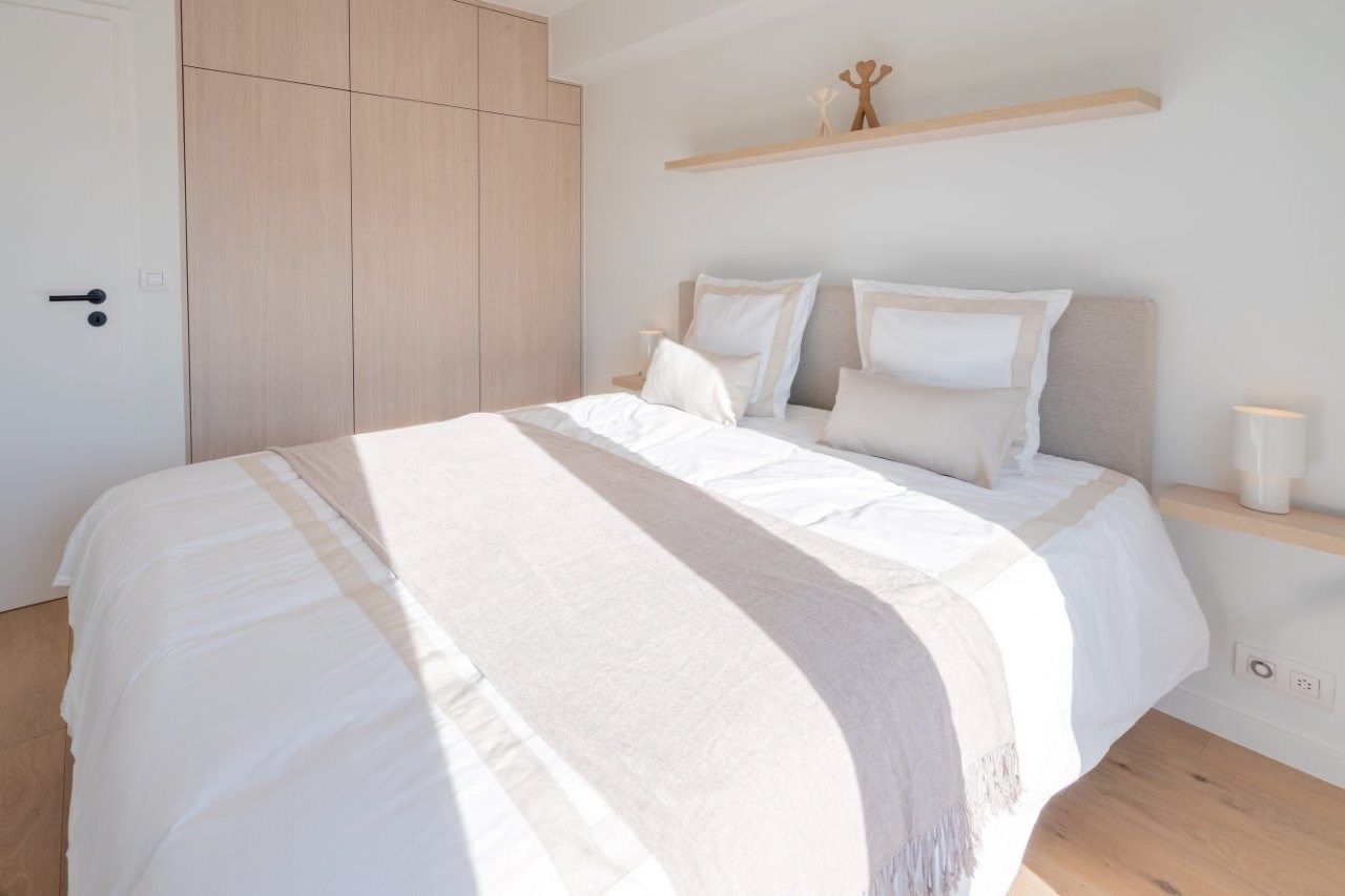 Volledig gerenoveerd, lichtrijk appartement gelegen in een kleine residentie. foto 23