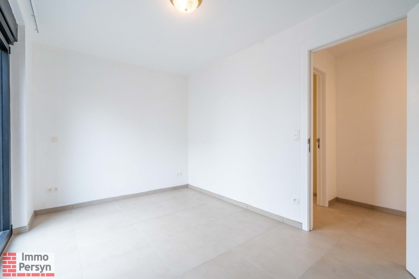 Nieuwbouw 2 slpk appartement met staanplaats en berging foto 12