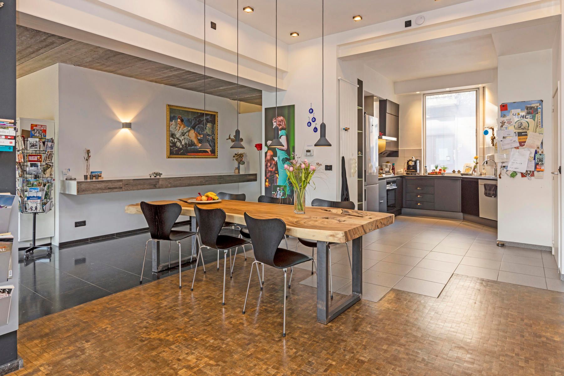 Prachtige woning met grote tuin foto 2