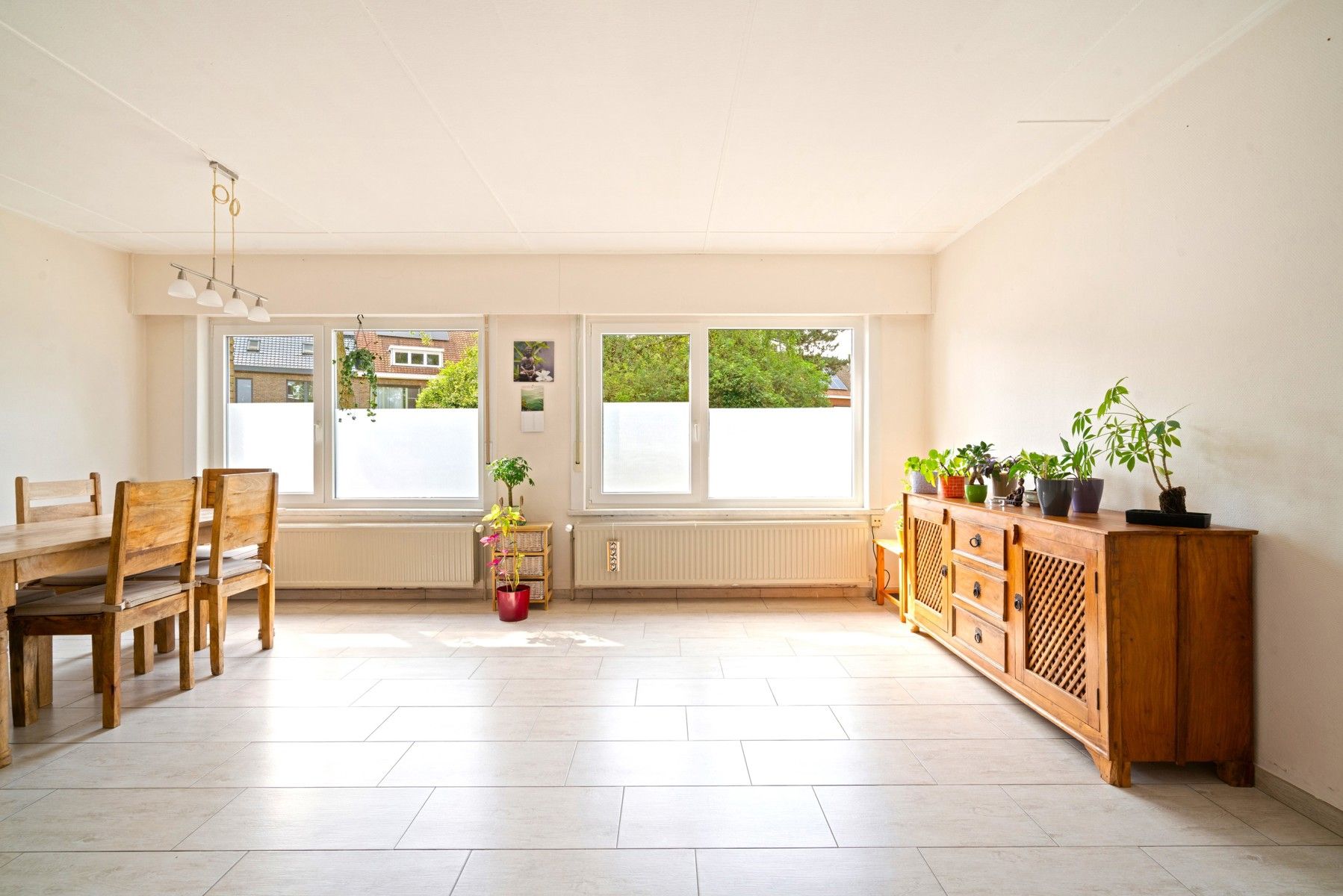 Ruim gelijkvloers appartement met tuin en garage foto 6