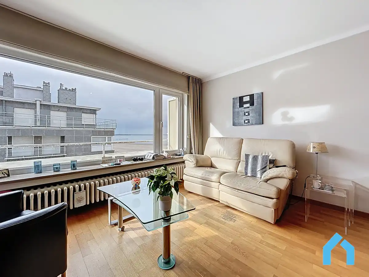 Charmant appartement met ruim terras te koop! foto 4