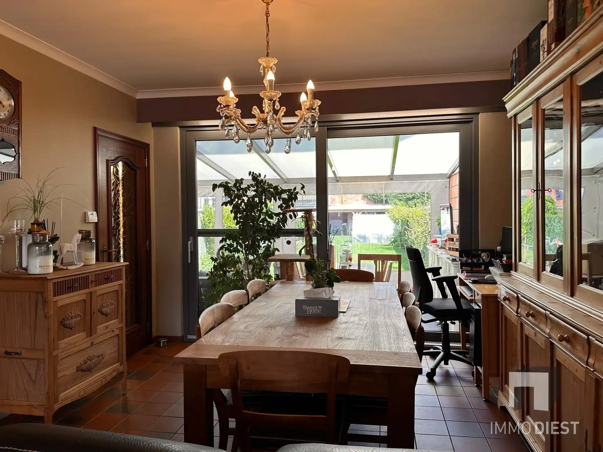 Zonnige woning met 3 slpks, garage en tuin foto 9