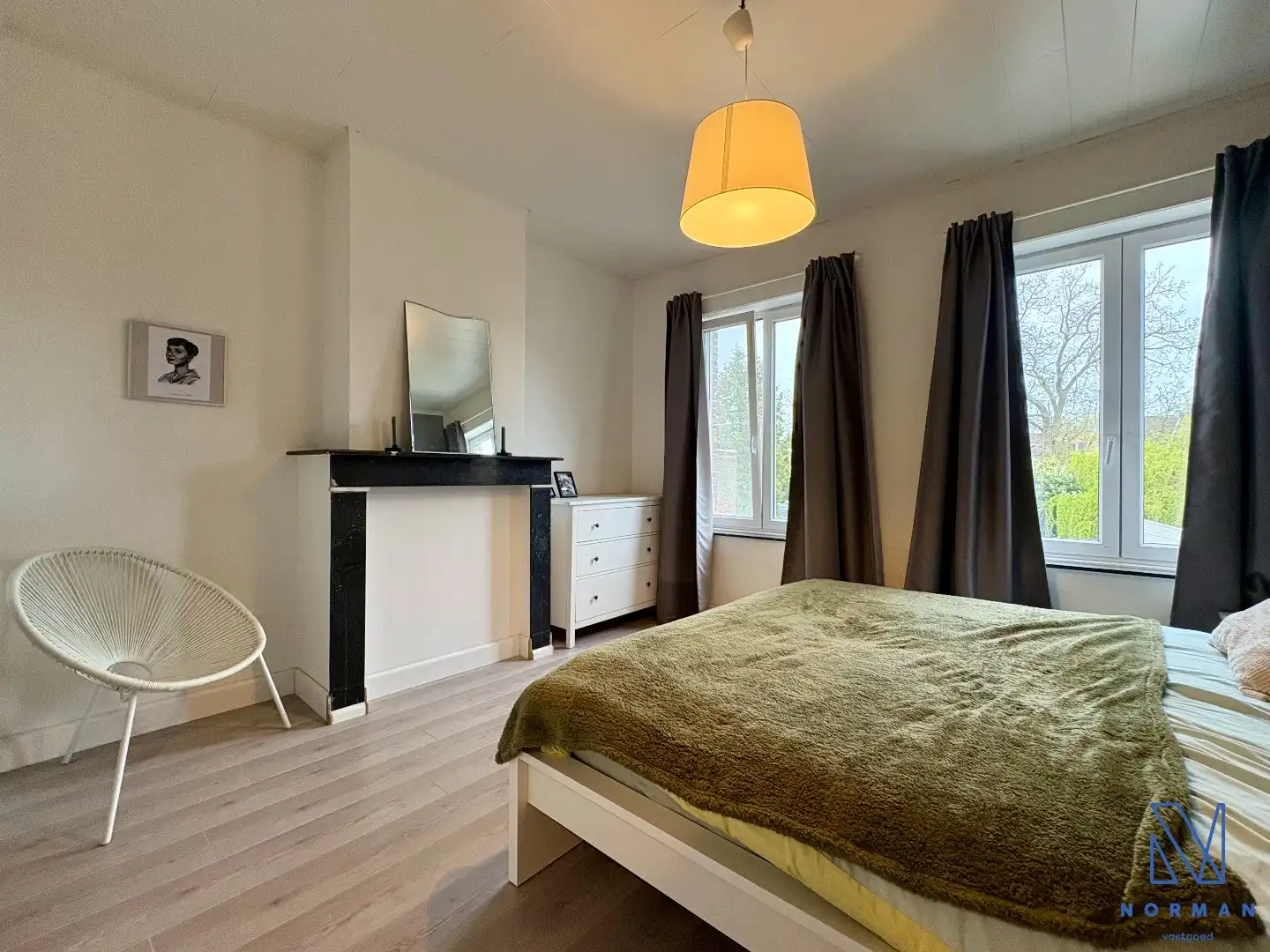 Statige woning te koop in het centrum van Kuurne met 4 slaapkamers en 200m² bewoonbare oppervlakte en volledig vernieuwde elektriciteit!  foto 8