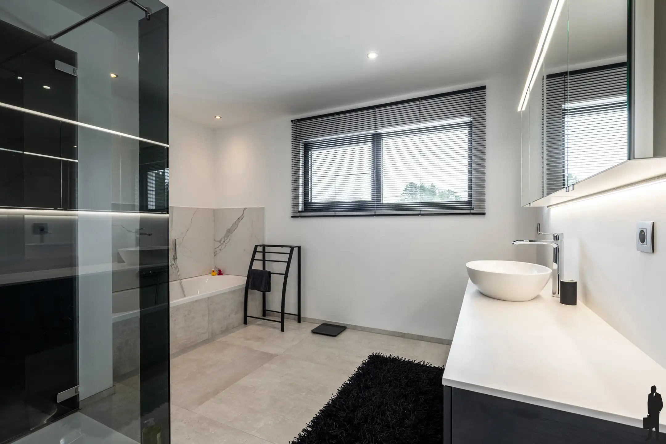 Ruime woning met multifunctionele studio foto 23