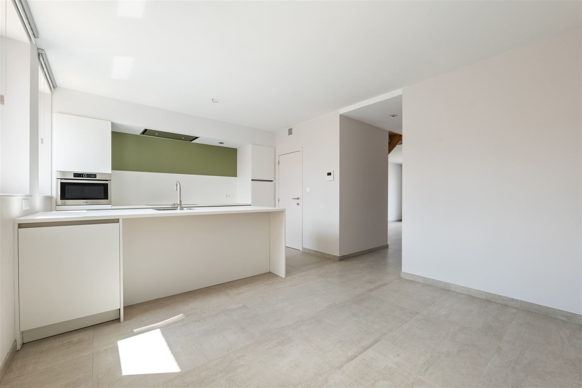 KNAP APPARTEMENT MET 3 SLKS EN STAANPLAATS IN LANDEN  foto 12