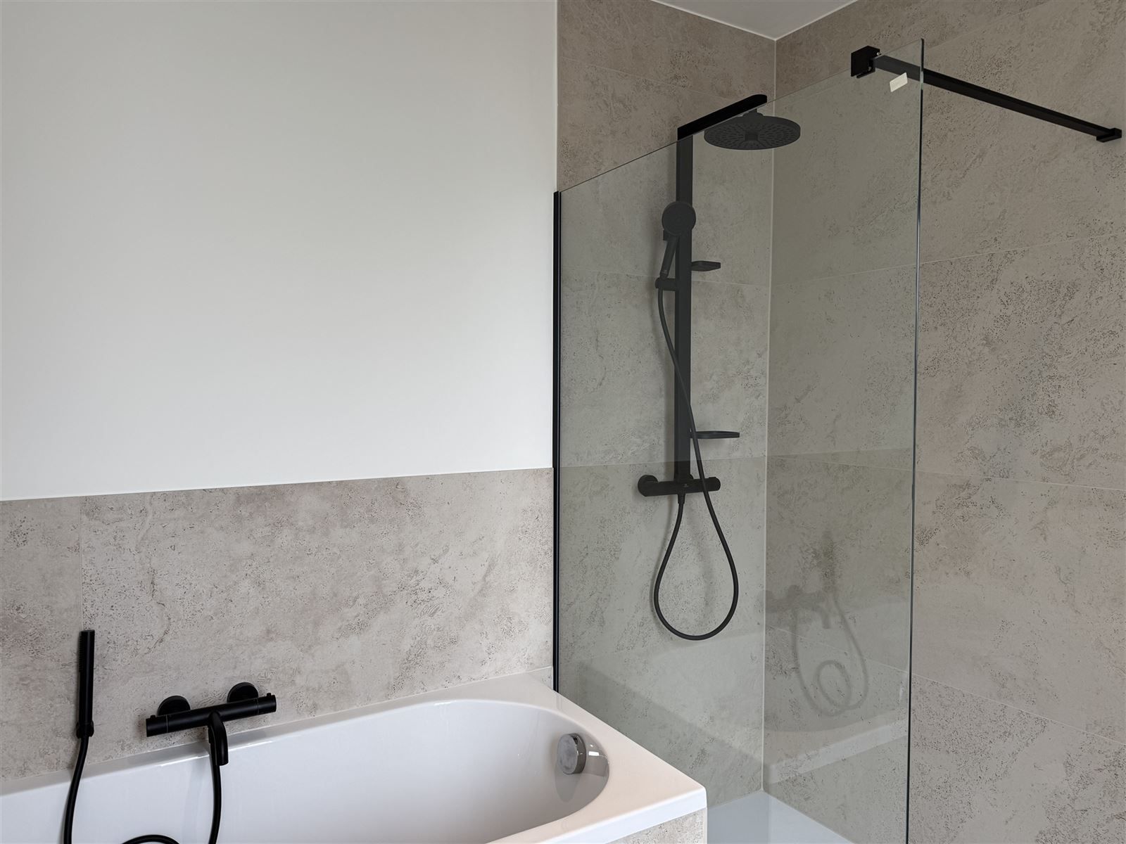 Nieuwbouw halfopen bebouwing foto 15