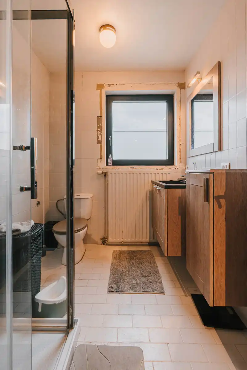 Ruime gezinswoning met praktijkruimte/kangoeroewoning foto 12