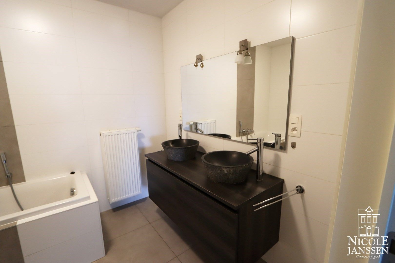 Royaal duplex-penthouse met twee slaapkamers, twee badkamers en ruime terrassen met alle privacy foto 15