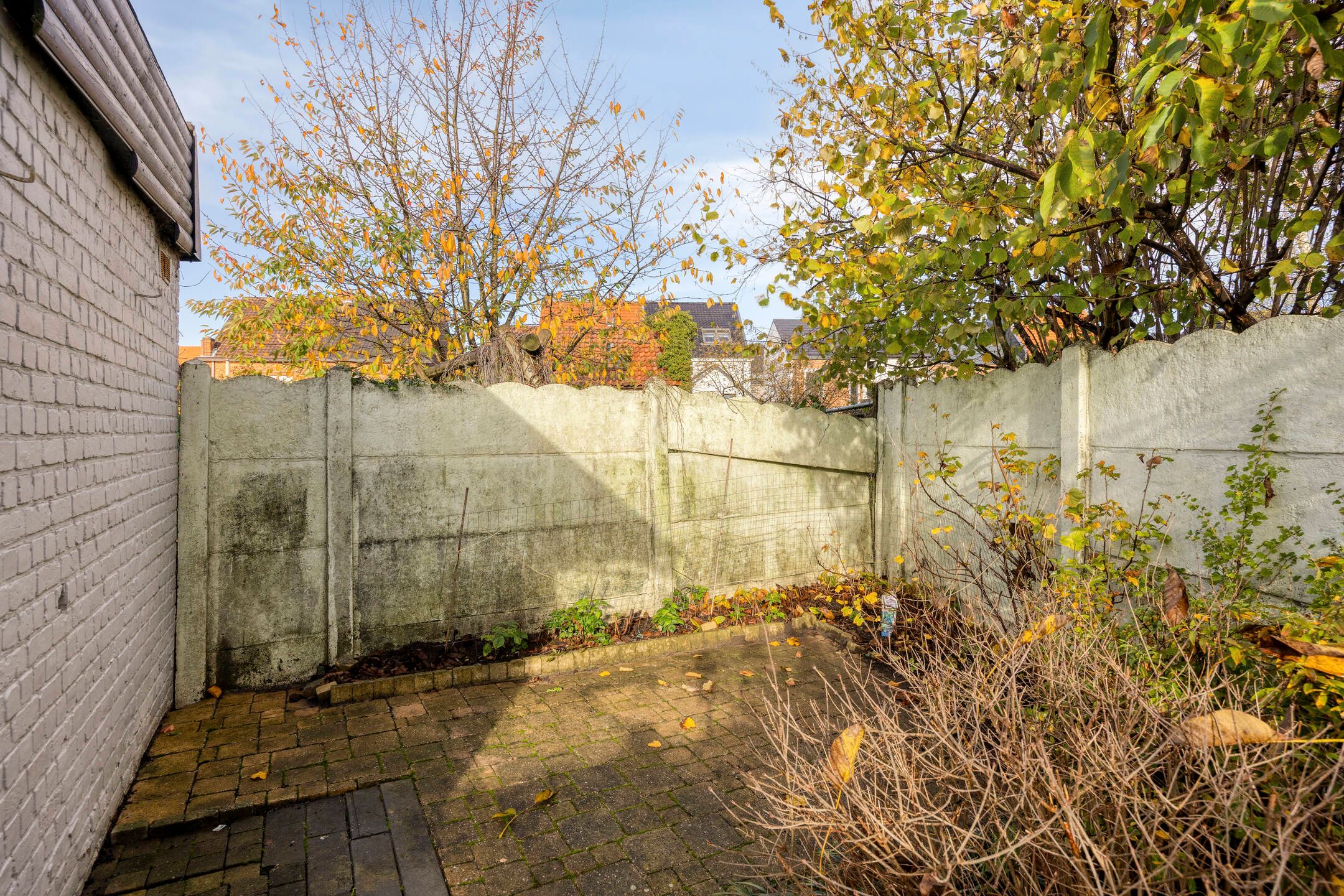 Ruime rijwoning op uitstekende locatie  foto 22