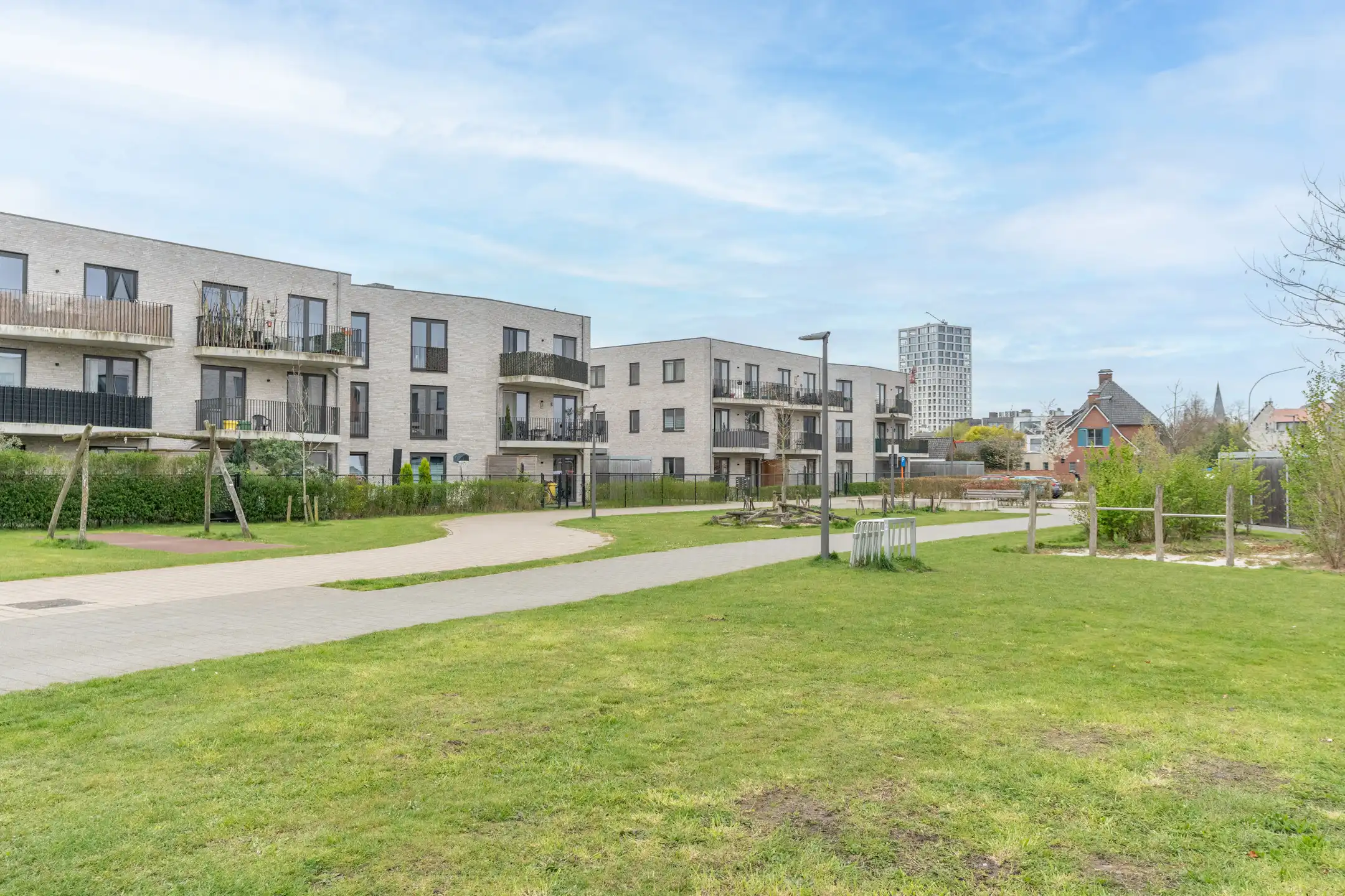 Energiezuinige nieuwbouw met 3-4  slpk op gunstige ligging foto 26