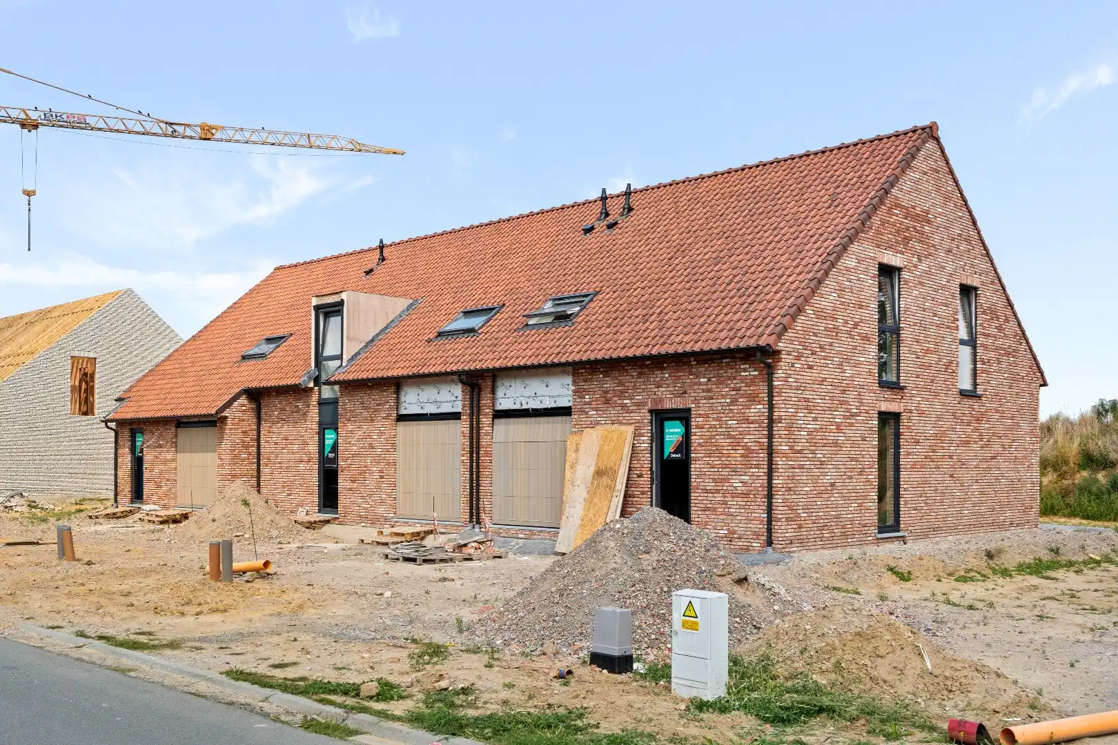 LOT 7 - HOB OP 598M² GROND MET 3 SLPKS, GARAGE EN RUIME TUIN foto {{pictureIndex}}