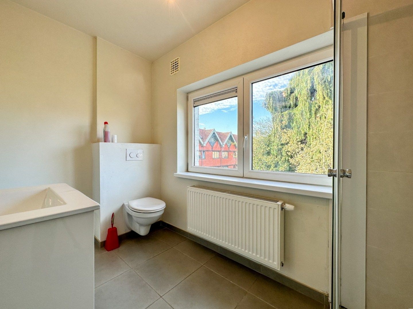 Instapklaar 1-slp appartement met terras, Torhout foto 7