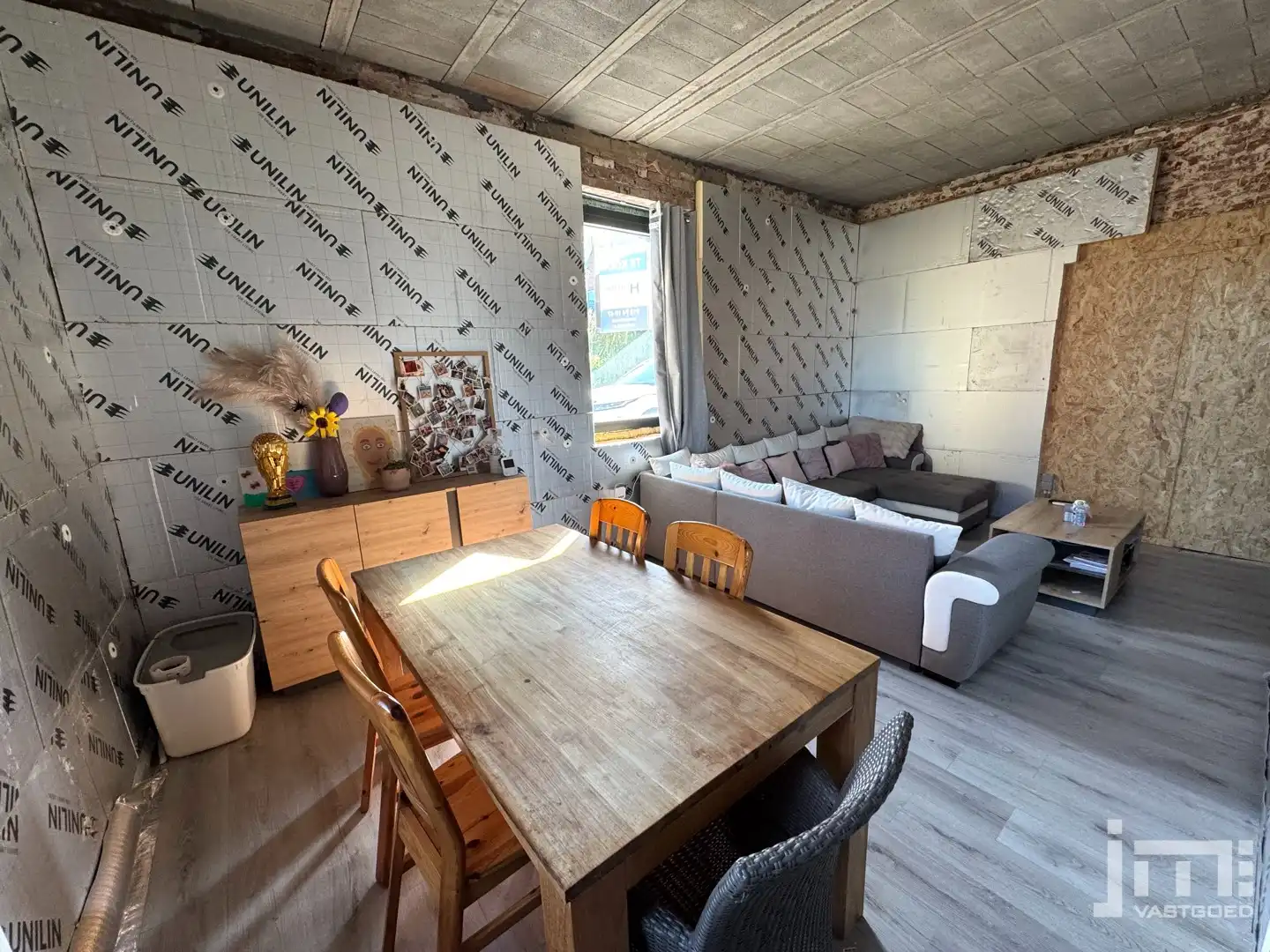 Verrassend ruime gezinswoning op 2.140 m² met 2 garages en tal van mogelijkheden foto 3