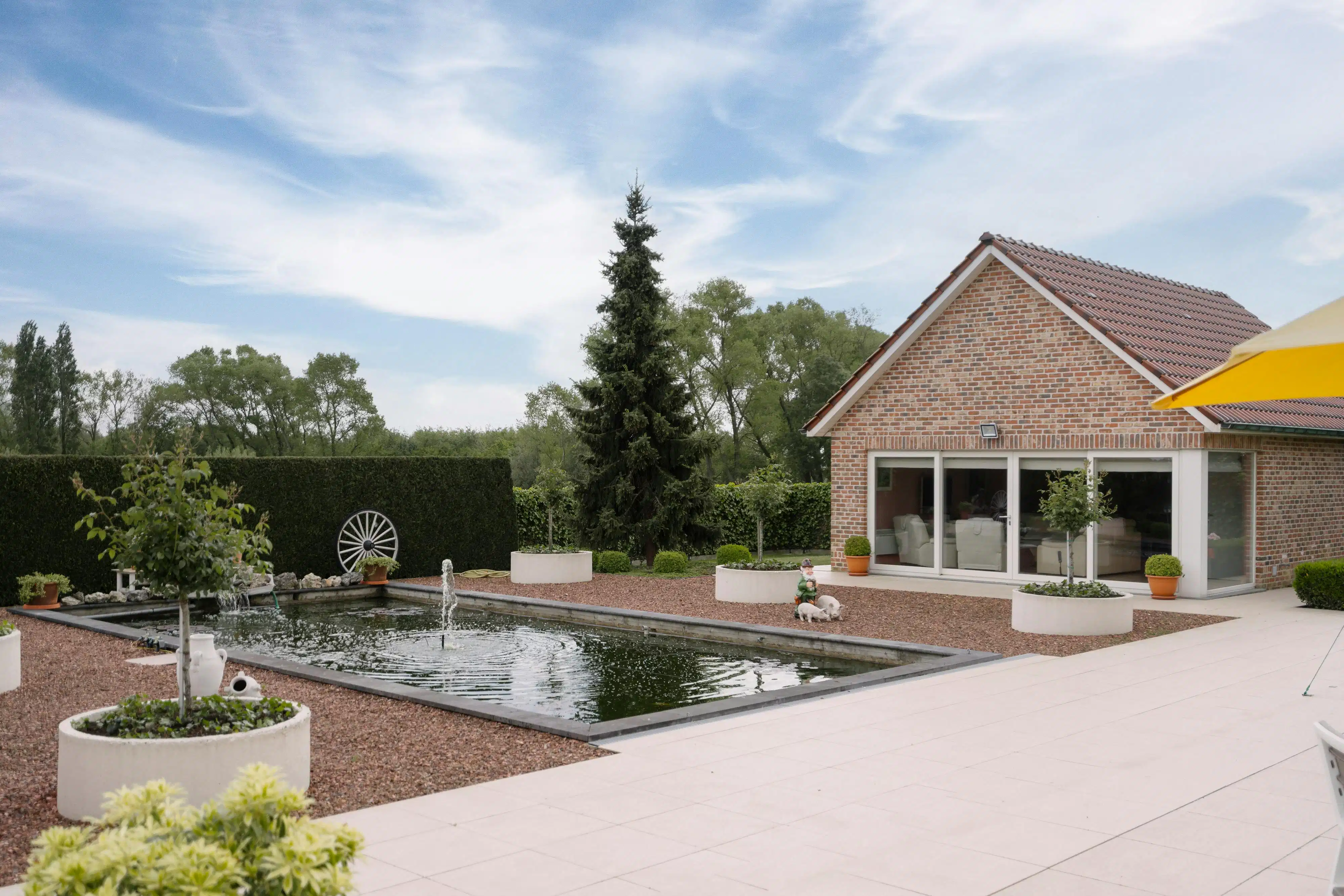 Landelijke villa met bijgebouwen op rustige, groene ligging foto 11