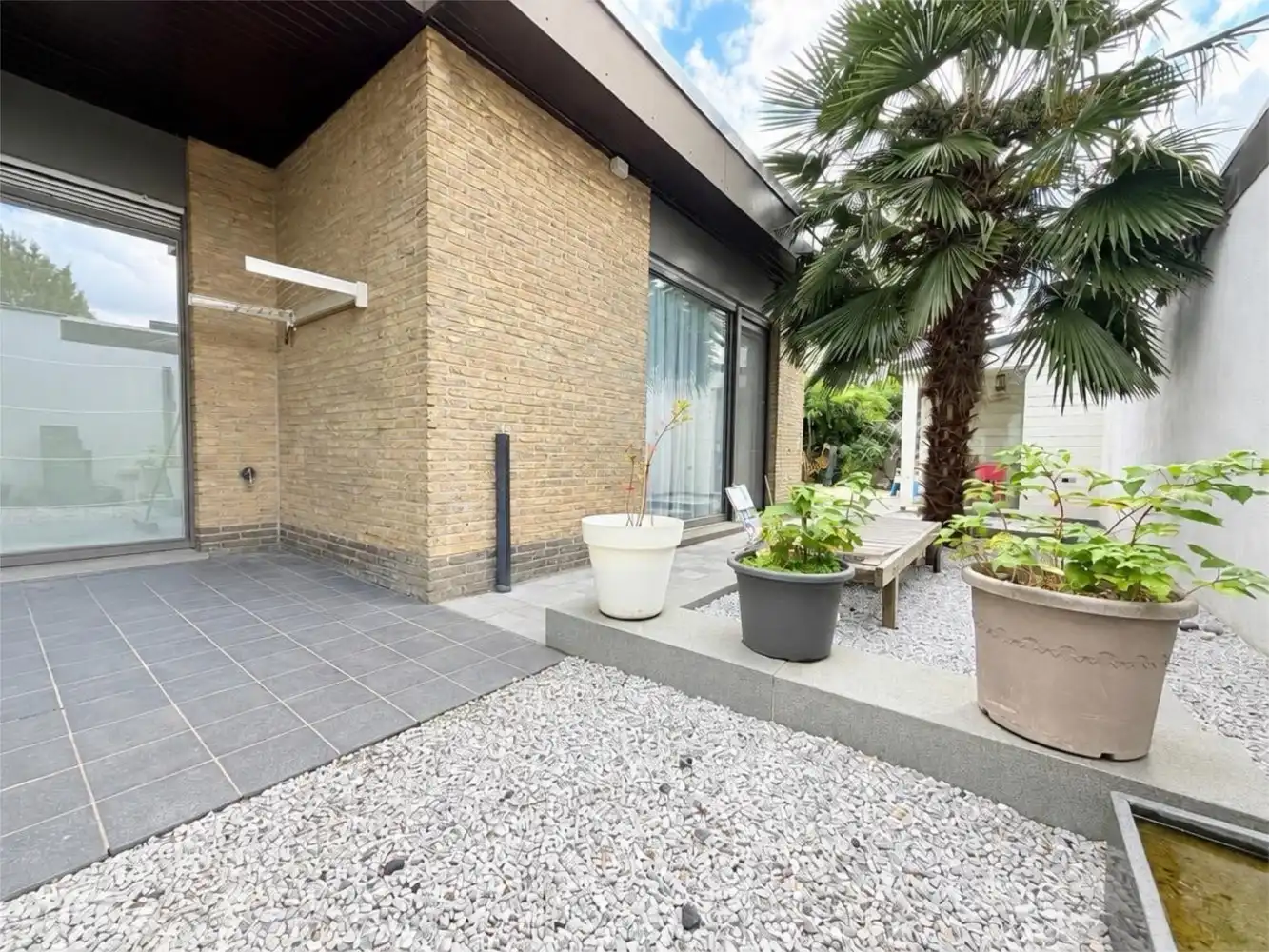 Alleenstaande woning met handelsruimte foto 15