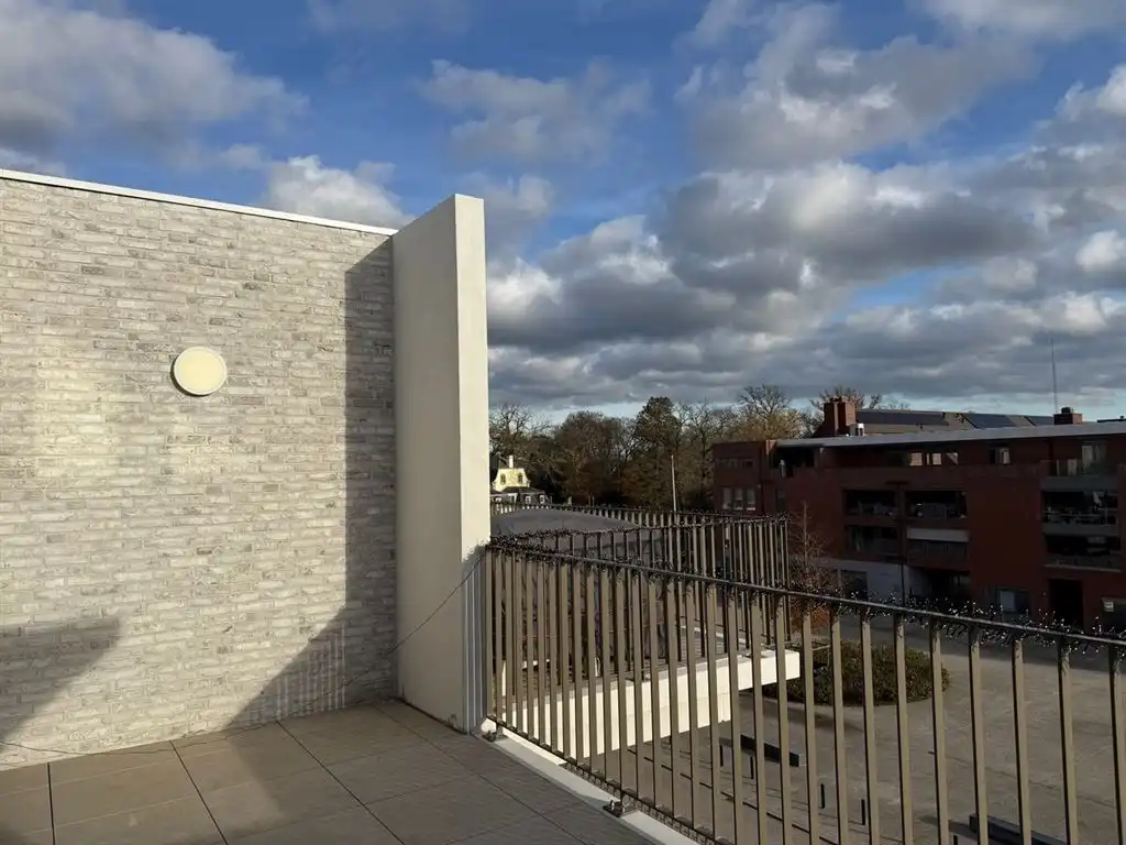 Stijlvol nieuwbouwappartement met 1 slaapkamer foto 14