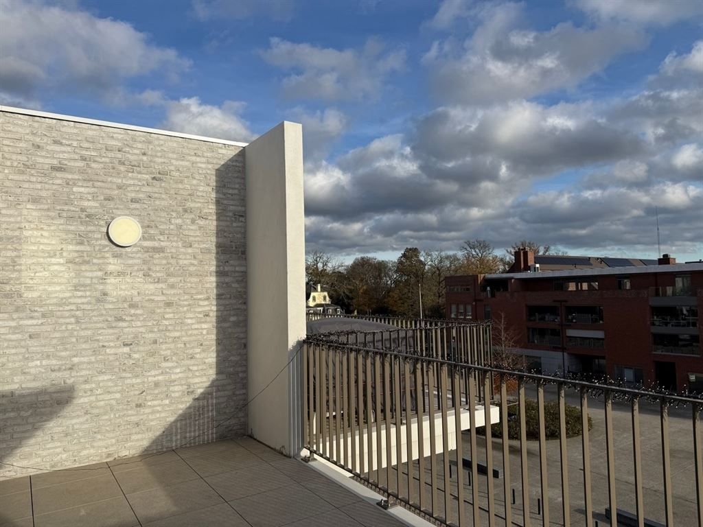 Stijlvol nieuwbouwappartement met 1 slaapkamer foto 14