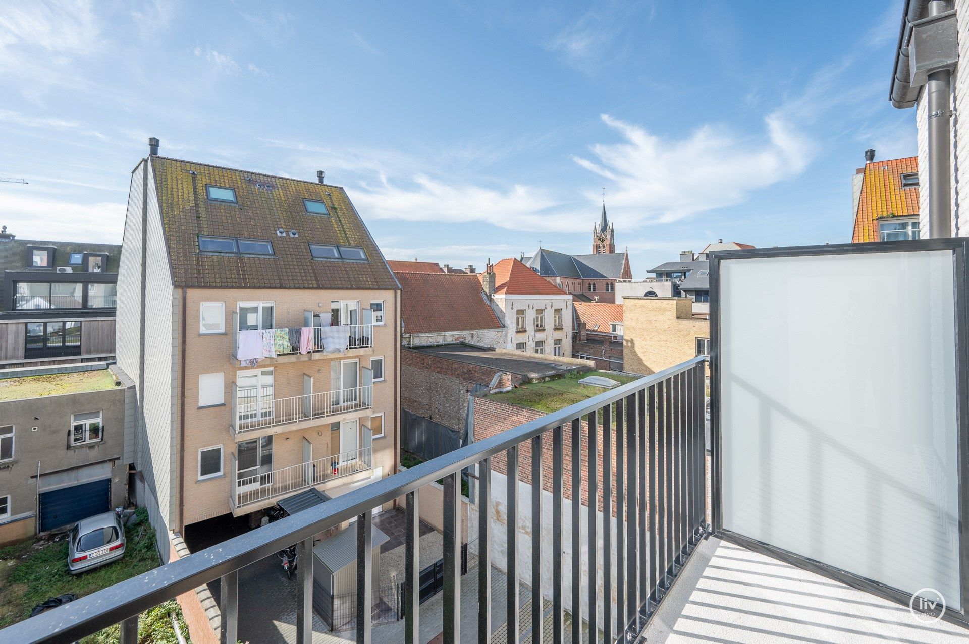 NIEUW - Magnifiek nieuwbouwappartement met twee slaapkamers, op wandelafstand van het strand te Heist. Het appartement is gelegen op de derde verdieping.  foto 17