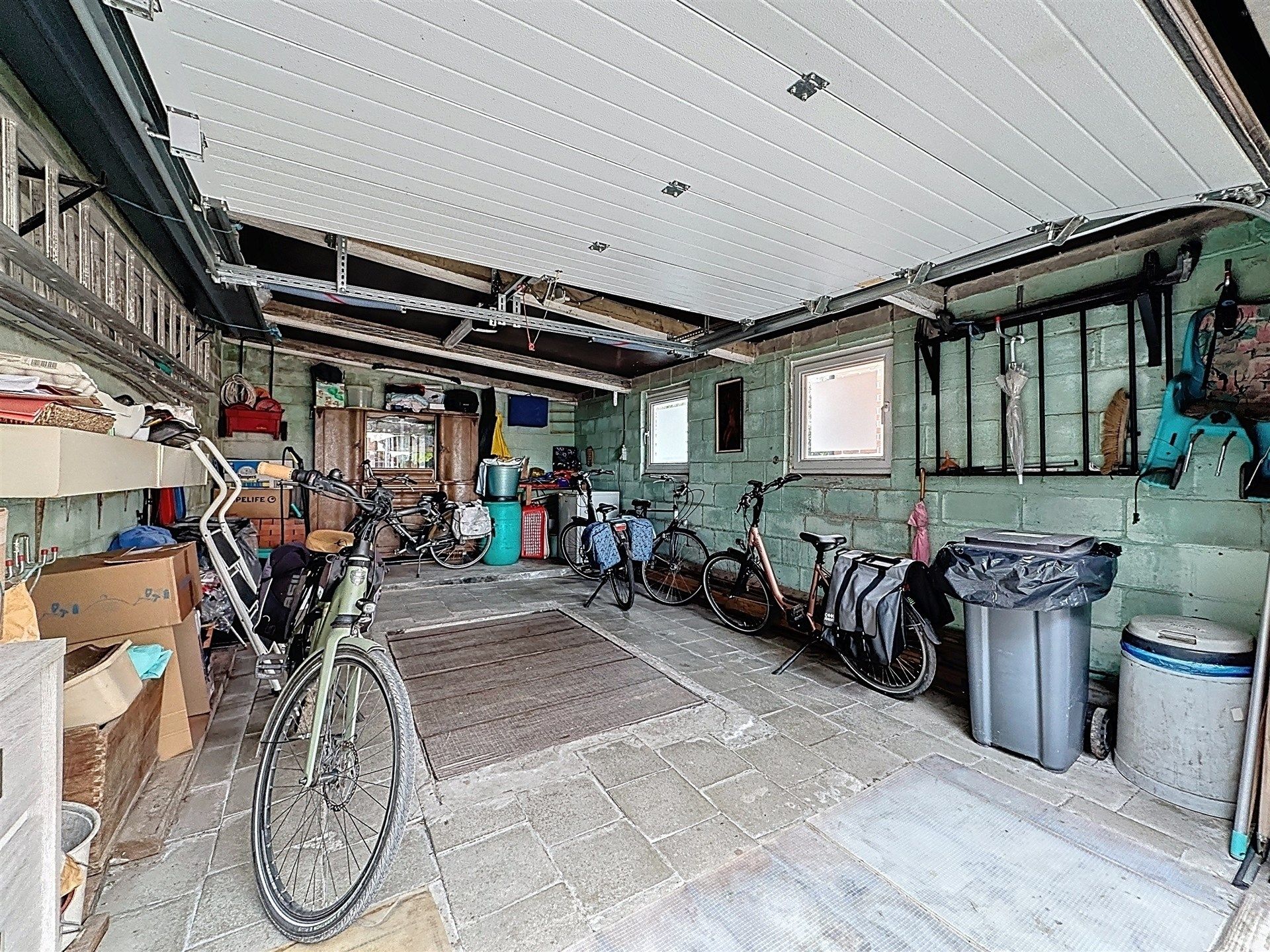 Prachtige open bebouwing met 4 slaapkamers en garage op perceel van 946m² foto 26