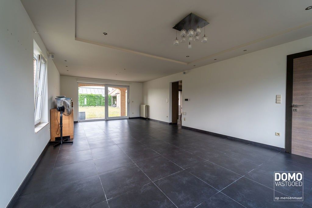 Ruime woning gelegen te Schulen (Herk-de-Stad) – EPC label B  foto 3