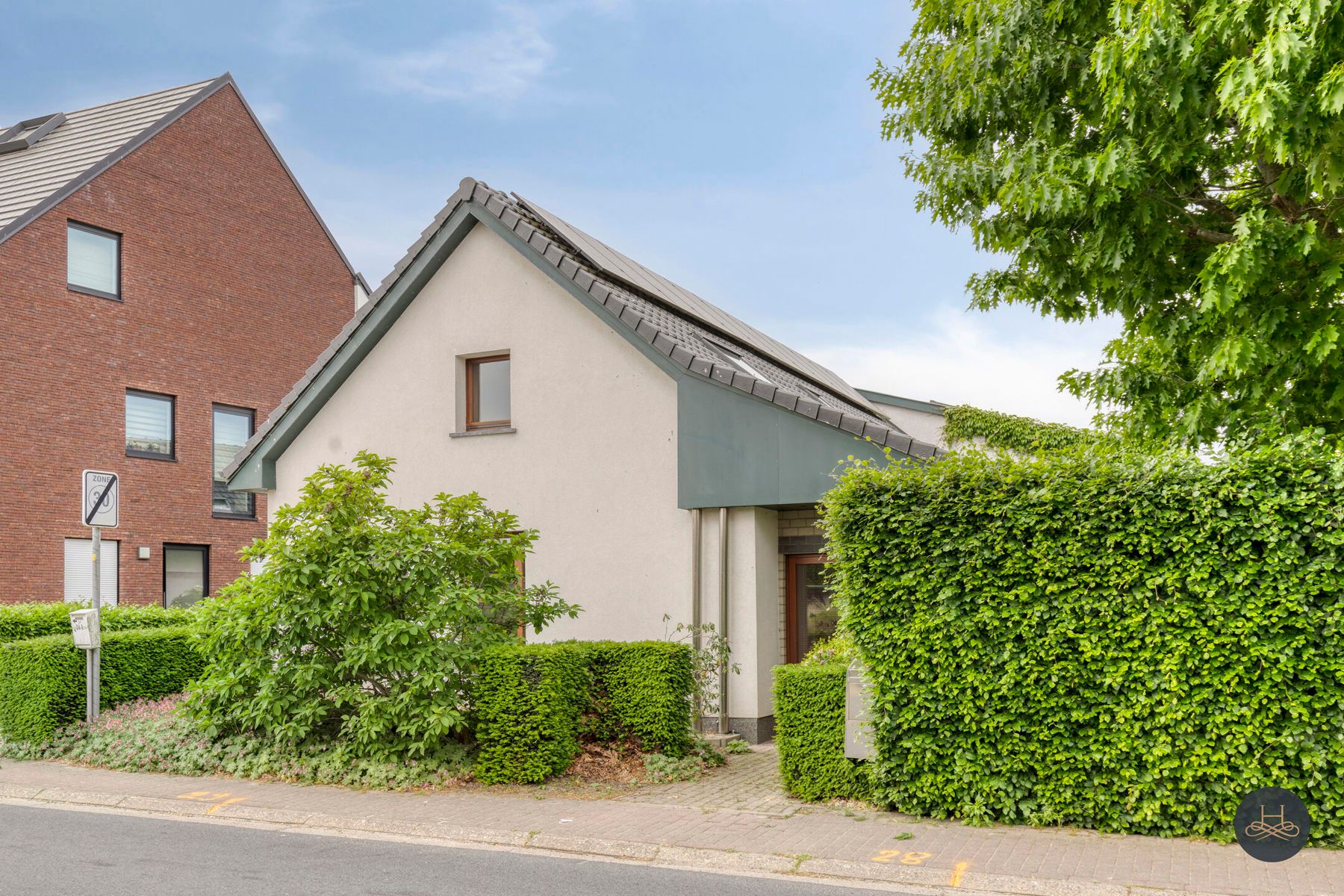 Instapklare woning met mooie tuin op toplocatie foto 2