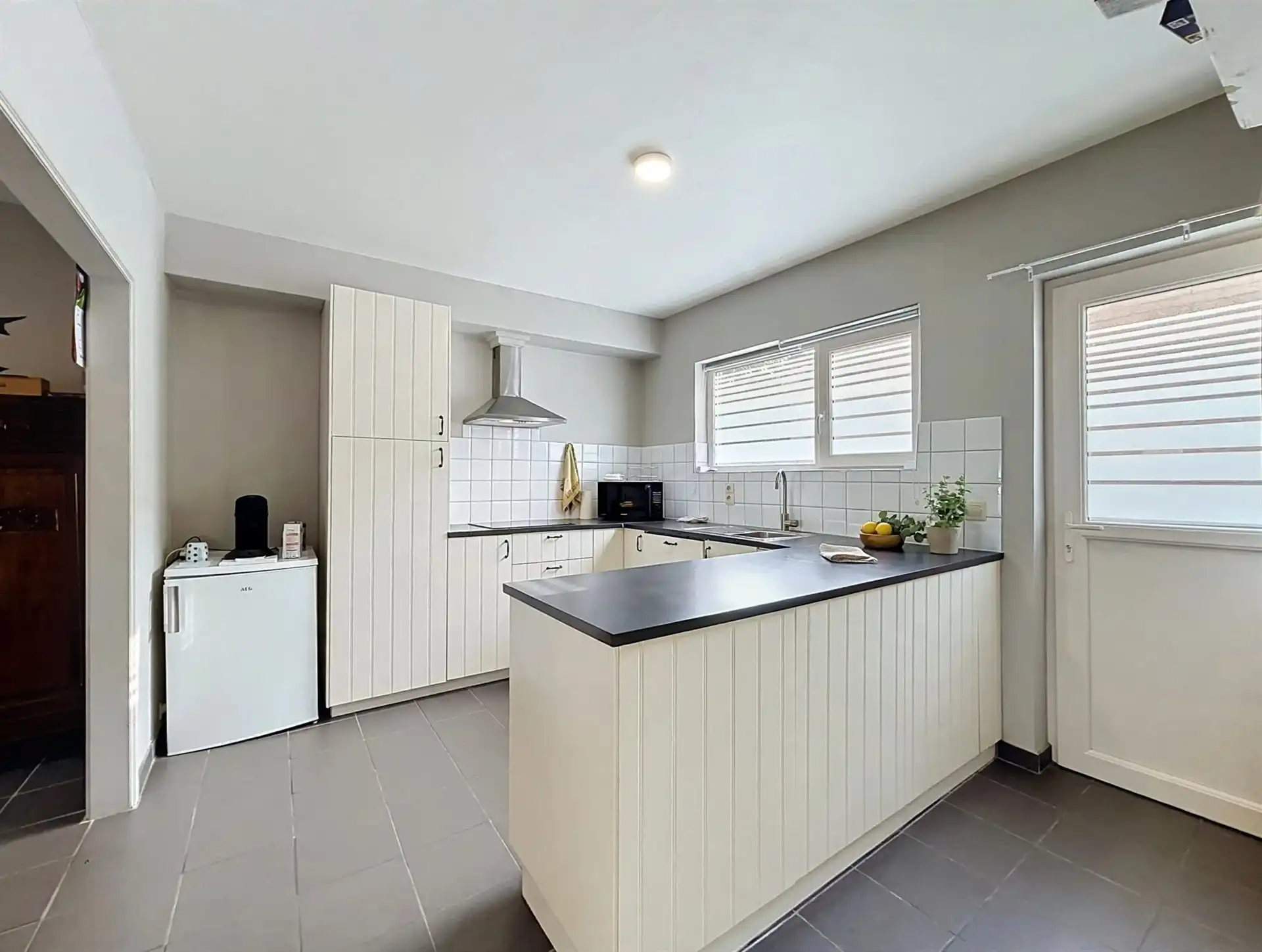 instapklare gezinswoning met 3 slaapkamers en garage foto 3