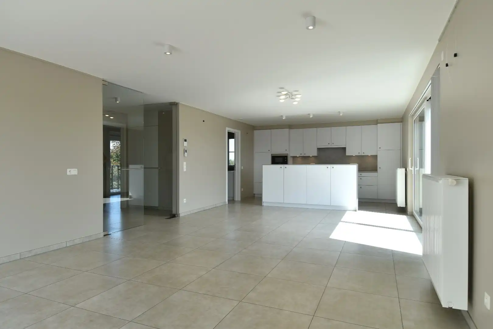 Prachtige penthouse met 2 slaapkamers en groot terras te centrum Ledegem foto 6