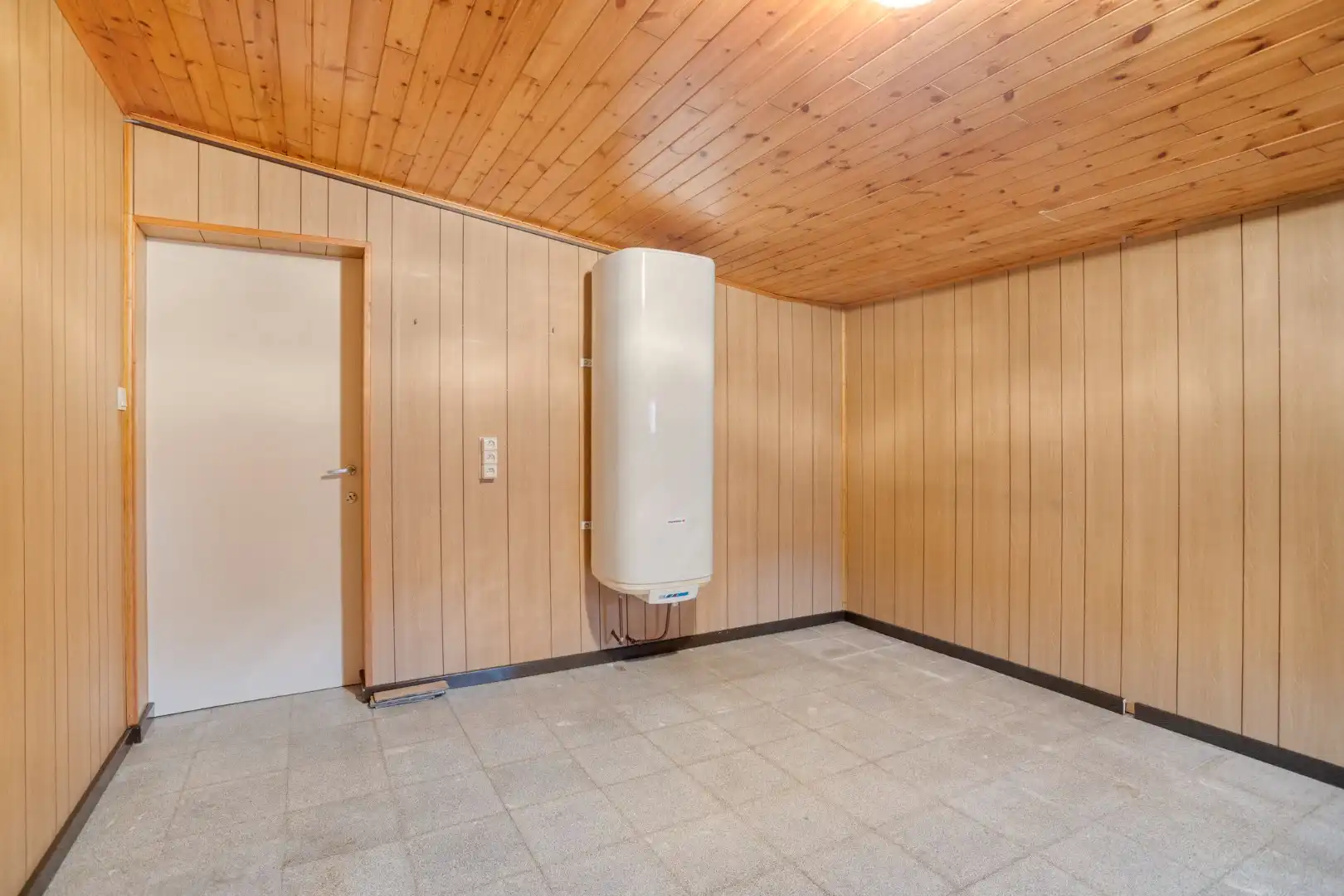 Te renoveren hoevewoning, landelijk gelegen op een uniek perceel van 1.924  m² ! foto 6