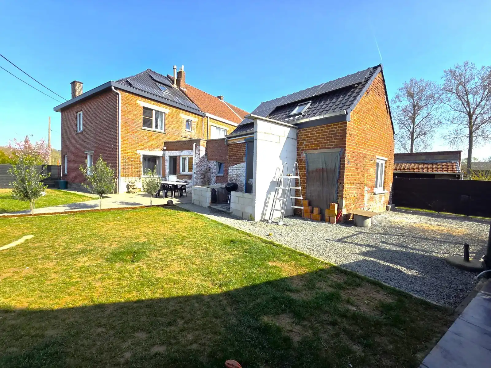 WSB-Immo: Instapklare gezinswoning met zuidgerichte tuin foto 2