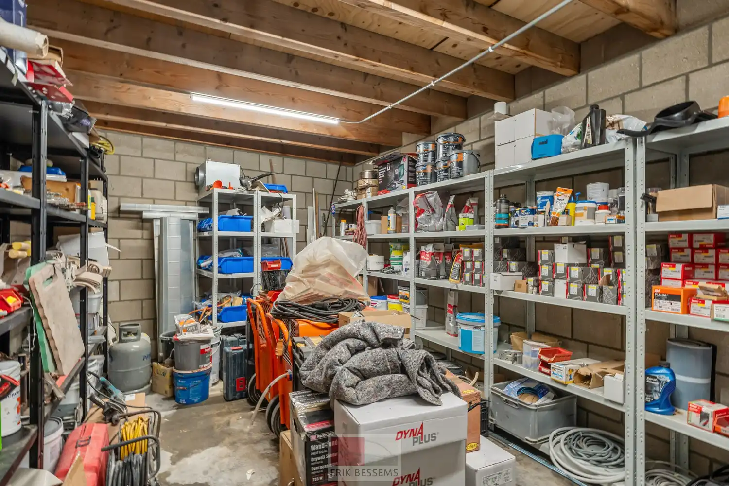 Prachtig authentiek herenhuis met ruime loods en garage in de Voerstreek! foto 42
