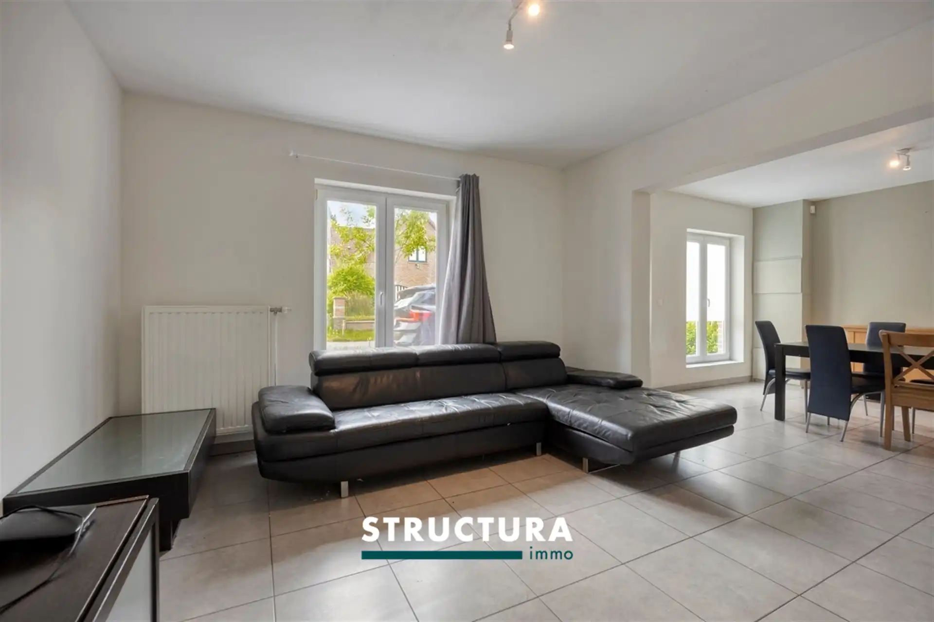 Unieke woning met polyvalent bijgebouw foto 7