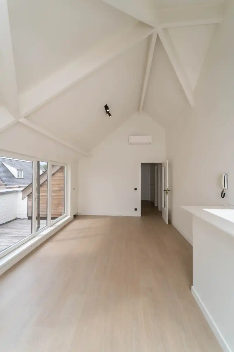 Gerenoveerd, lichtrijk 2 slpk-appartement met zonneterras foto 15