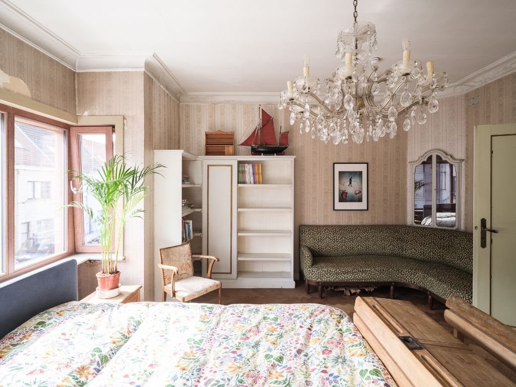 Wondelgem - Ruime (397 m2 bvo) en karaktervolle, op te frissen burgerwoning met art-déco elementen en prachtige tuin op een boogscheut van het Centrum van Gent. foto 16