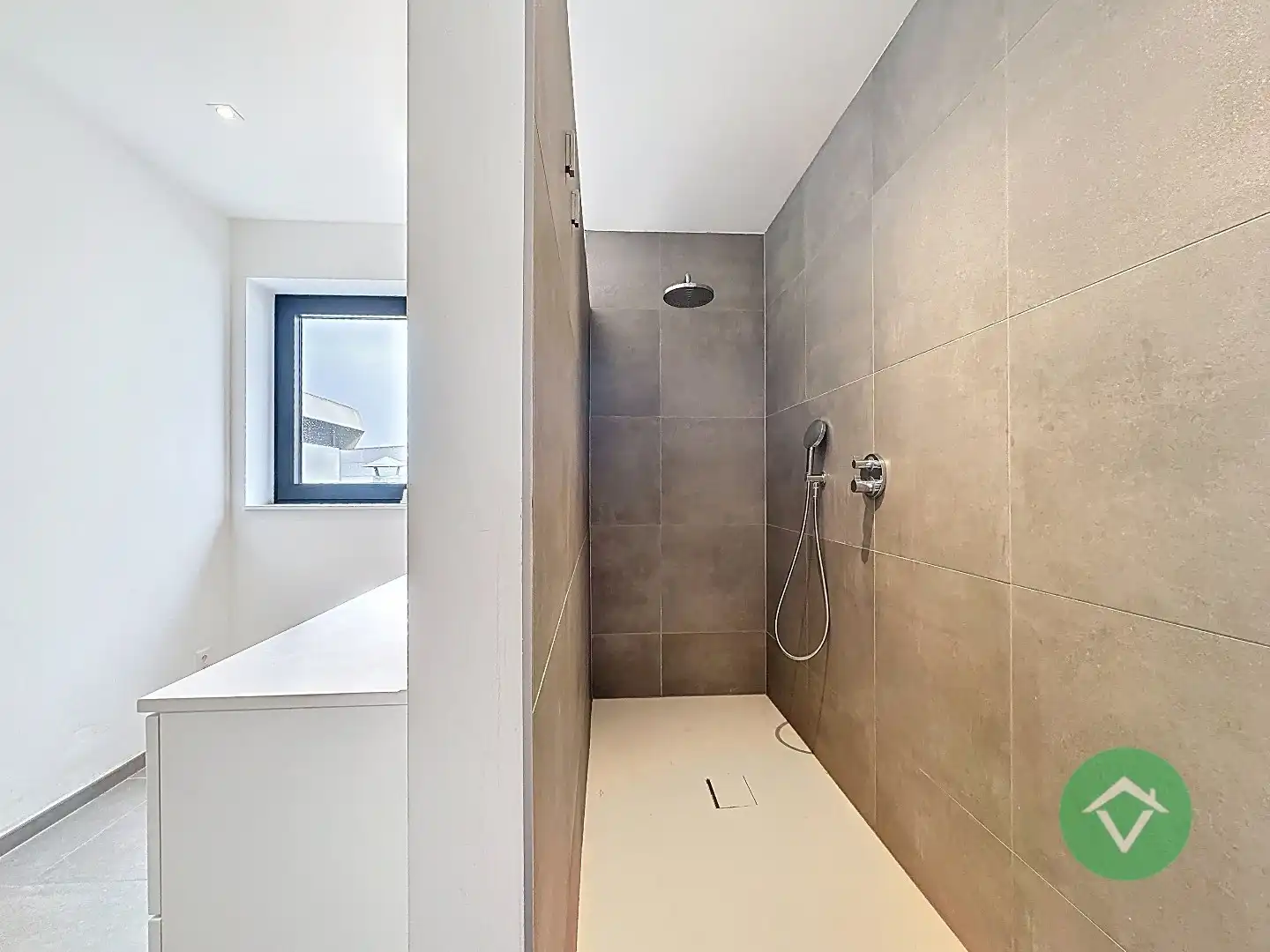 Prachtig dakappartement te Koekelare. foto 18