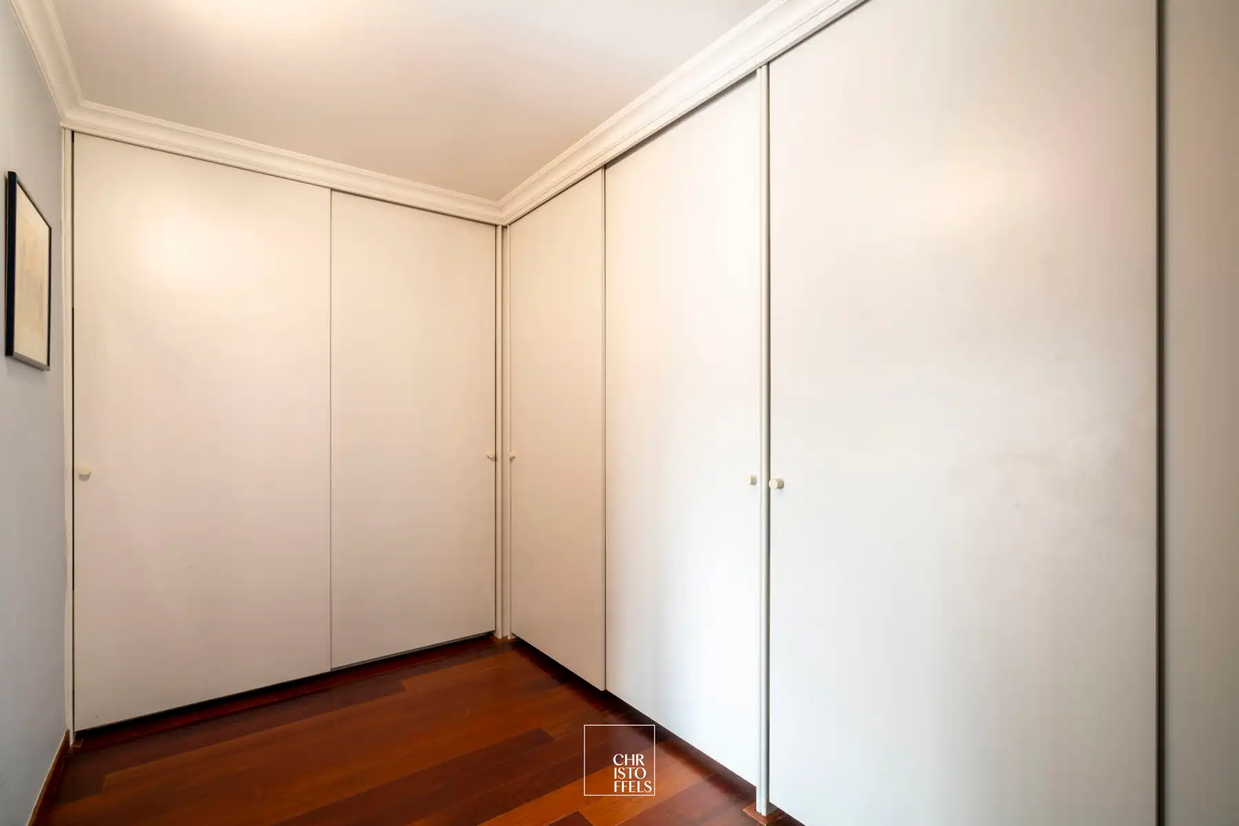 Riant appartement (239m²) met twee garageboxen in Lanaken-centrum! foto 13