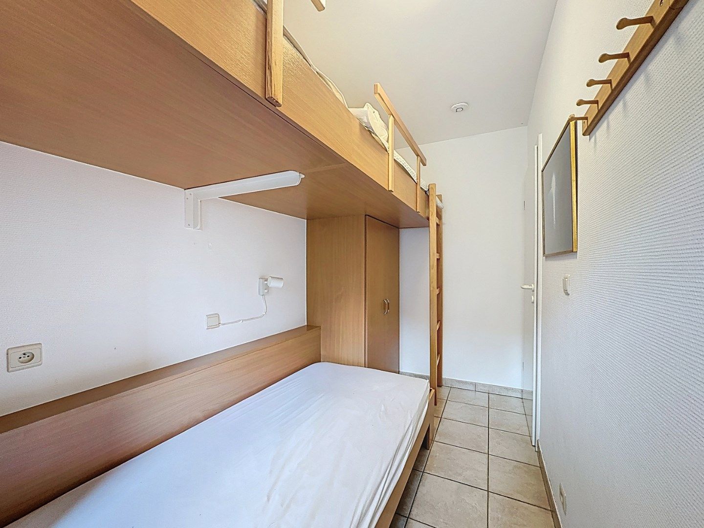 Centraal gelegen appartement met FRONTAAL ZEEZICHT foto 9