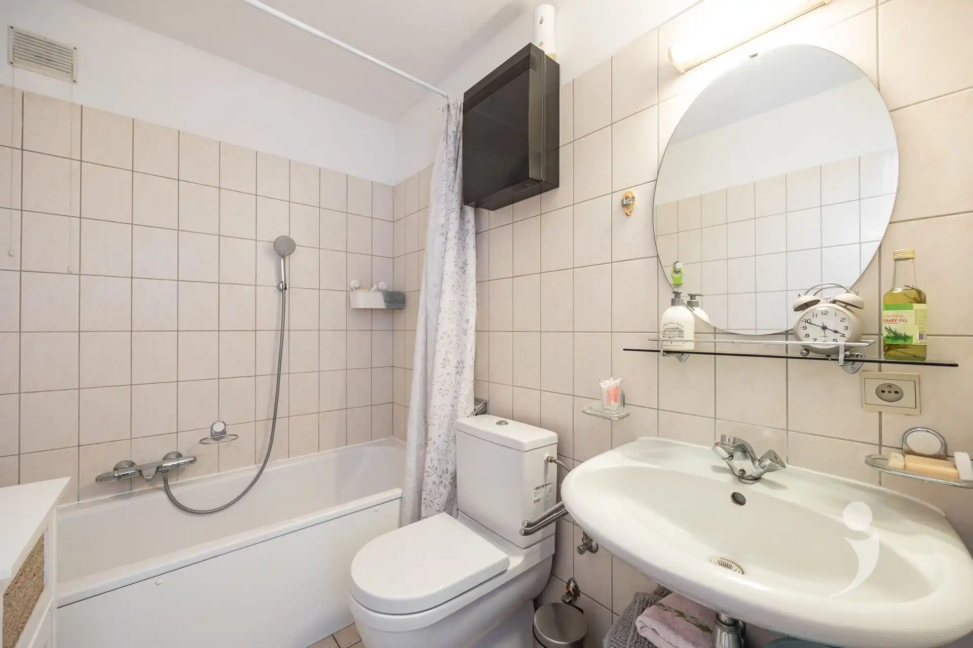 Instapklaar appartement met ruime garage te centrum Aarschot foto 16